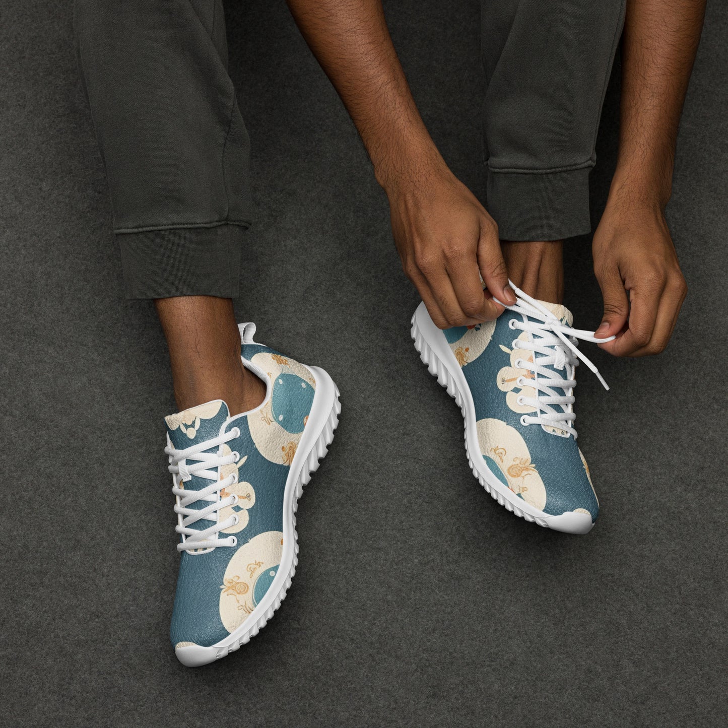 Men’s athletic shoes