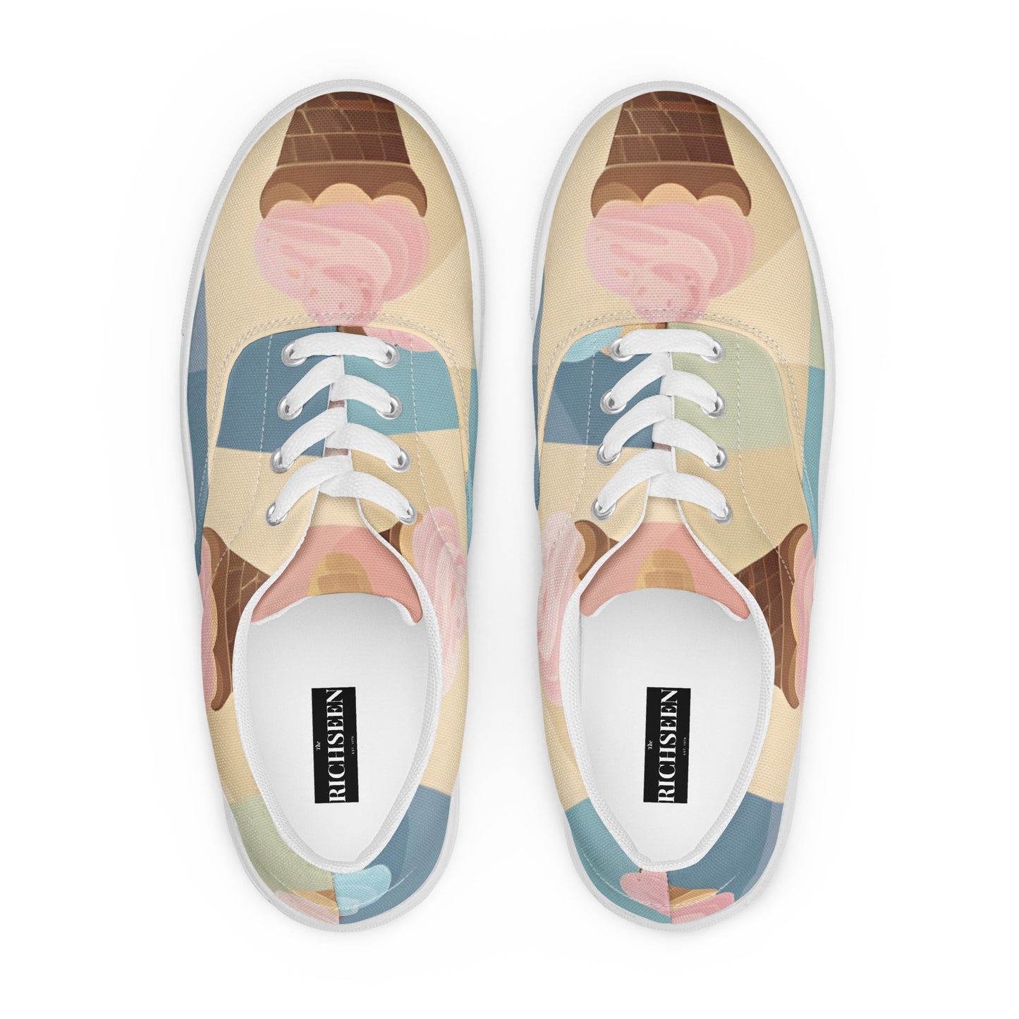 Women’s lace-up canvas shoes