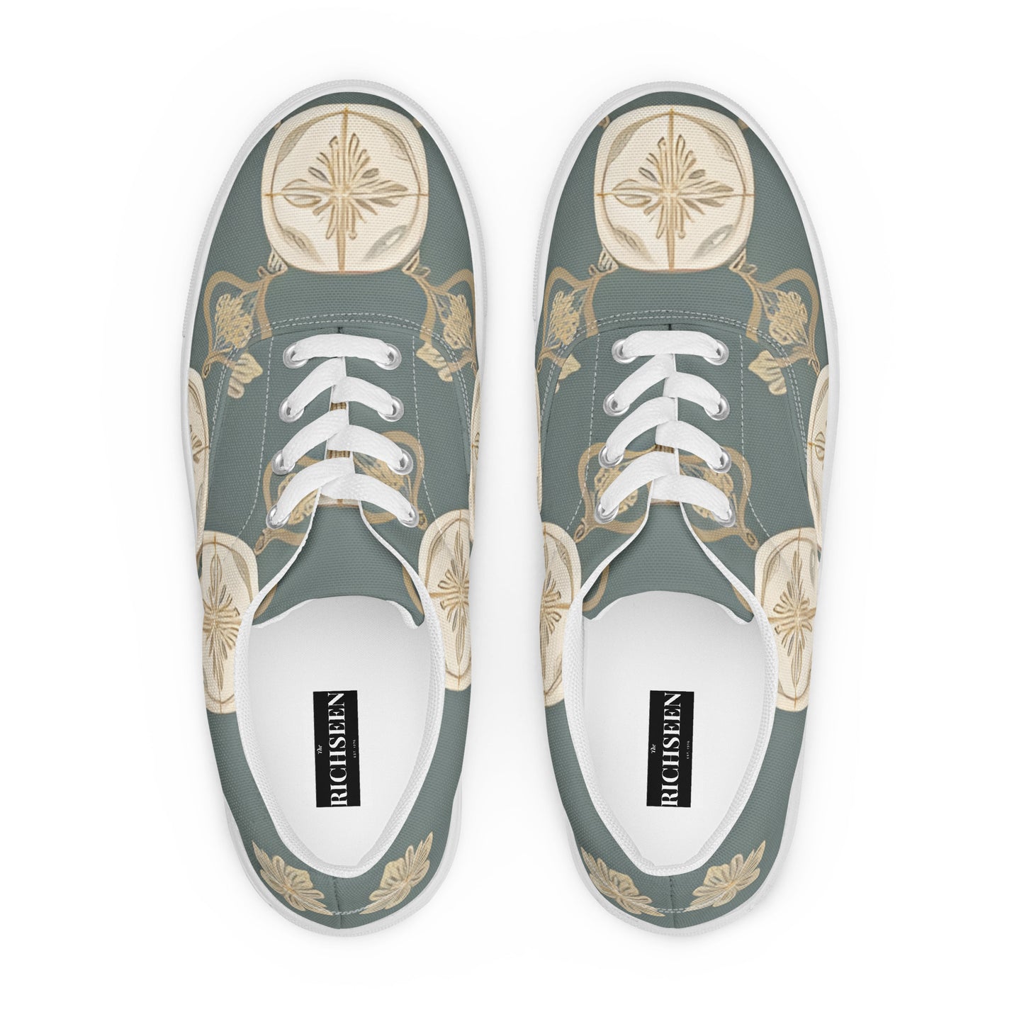 Women’s lace-up canvas shoes