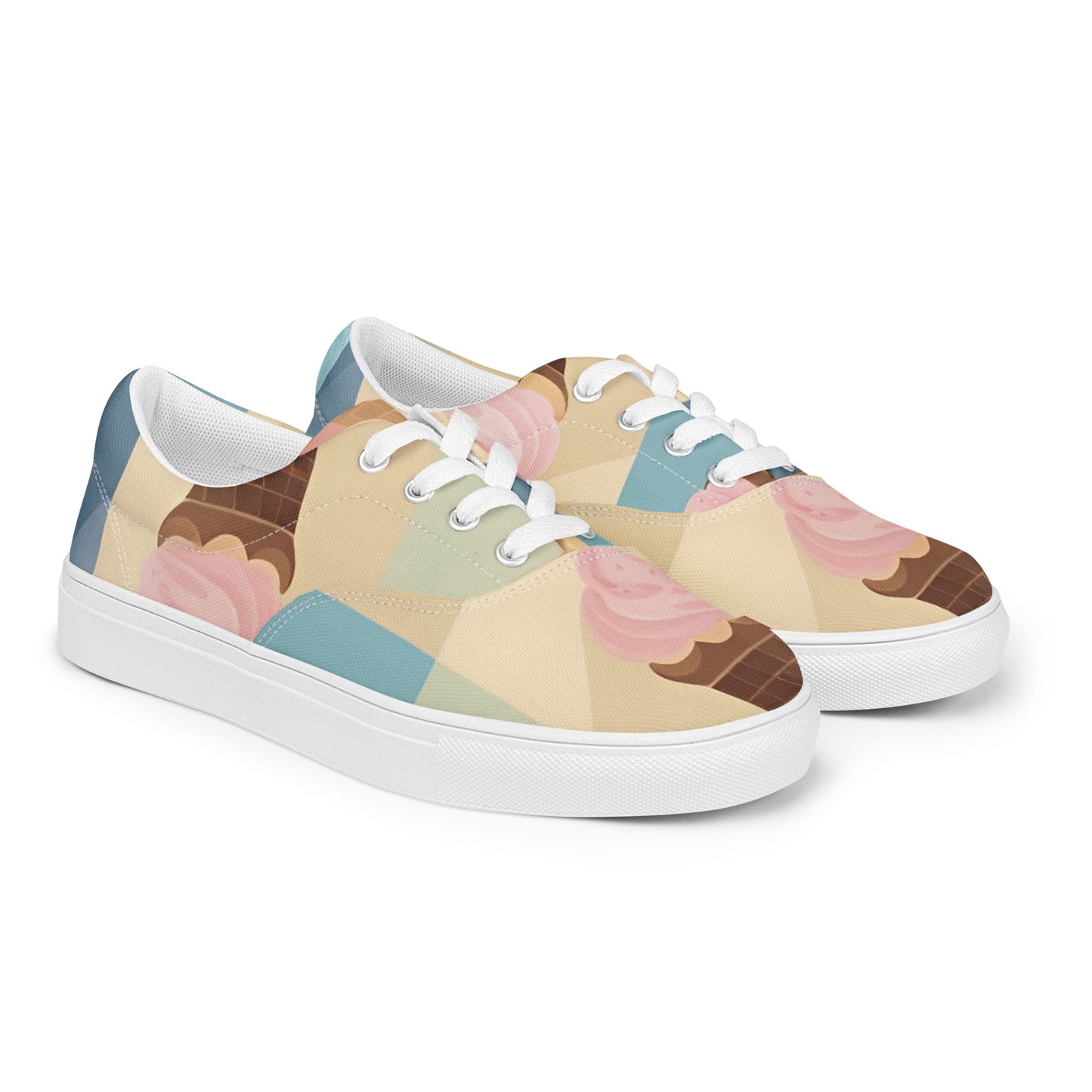 Women’s lace-up canvas shoes