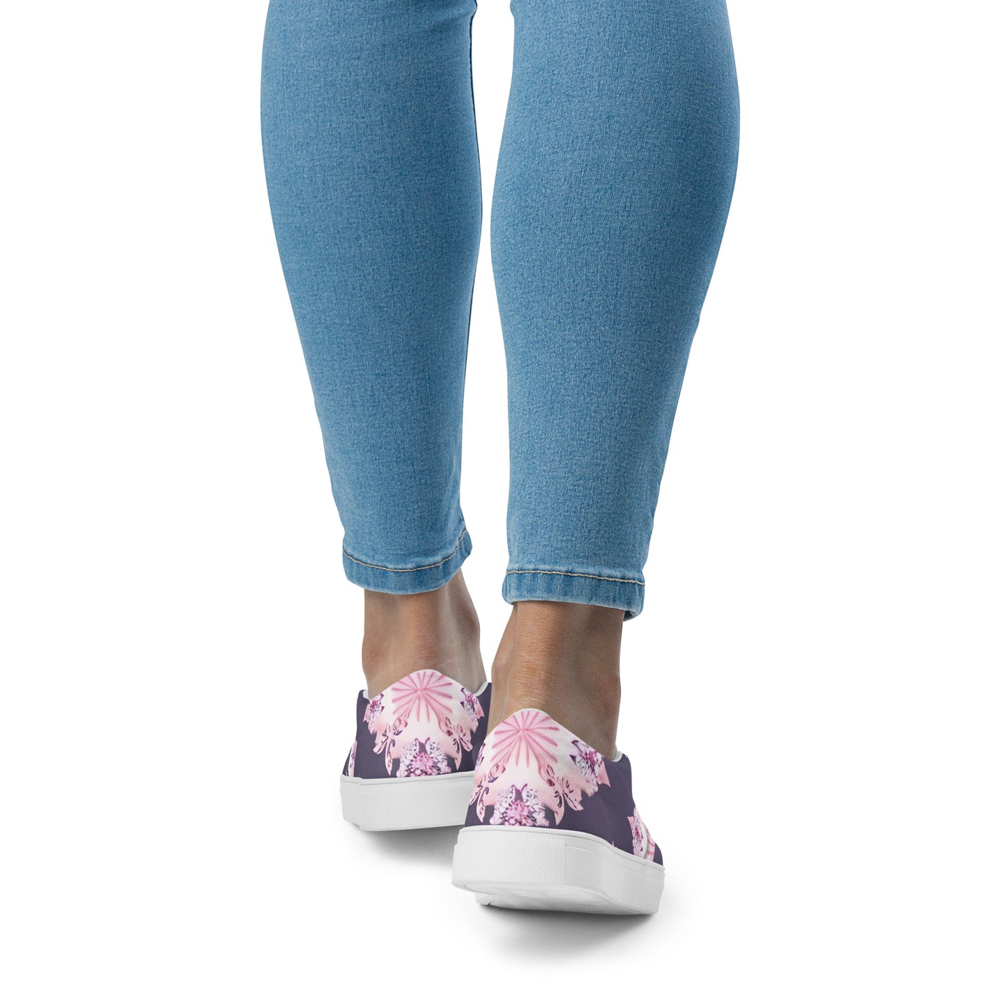 Women’s slip-on canvas shoes