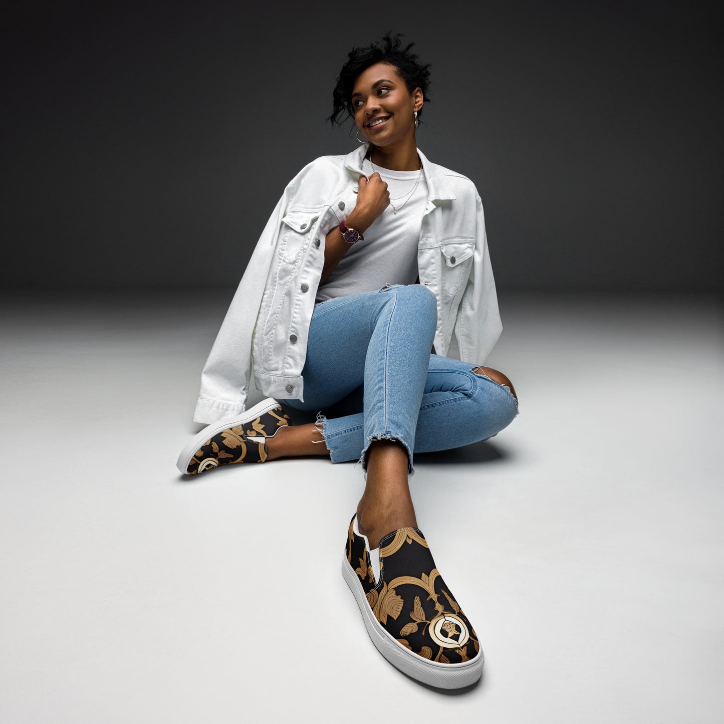 Women’s slip-on canvas shoes
