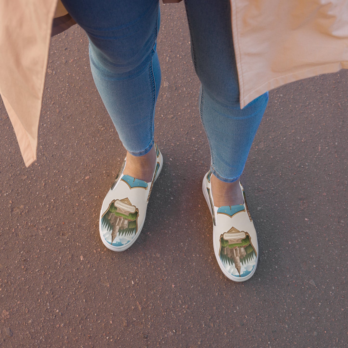 Women’s slip-on canvas shoes