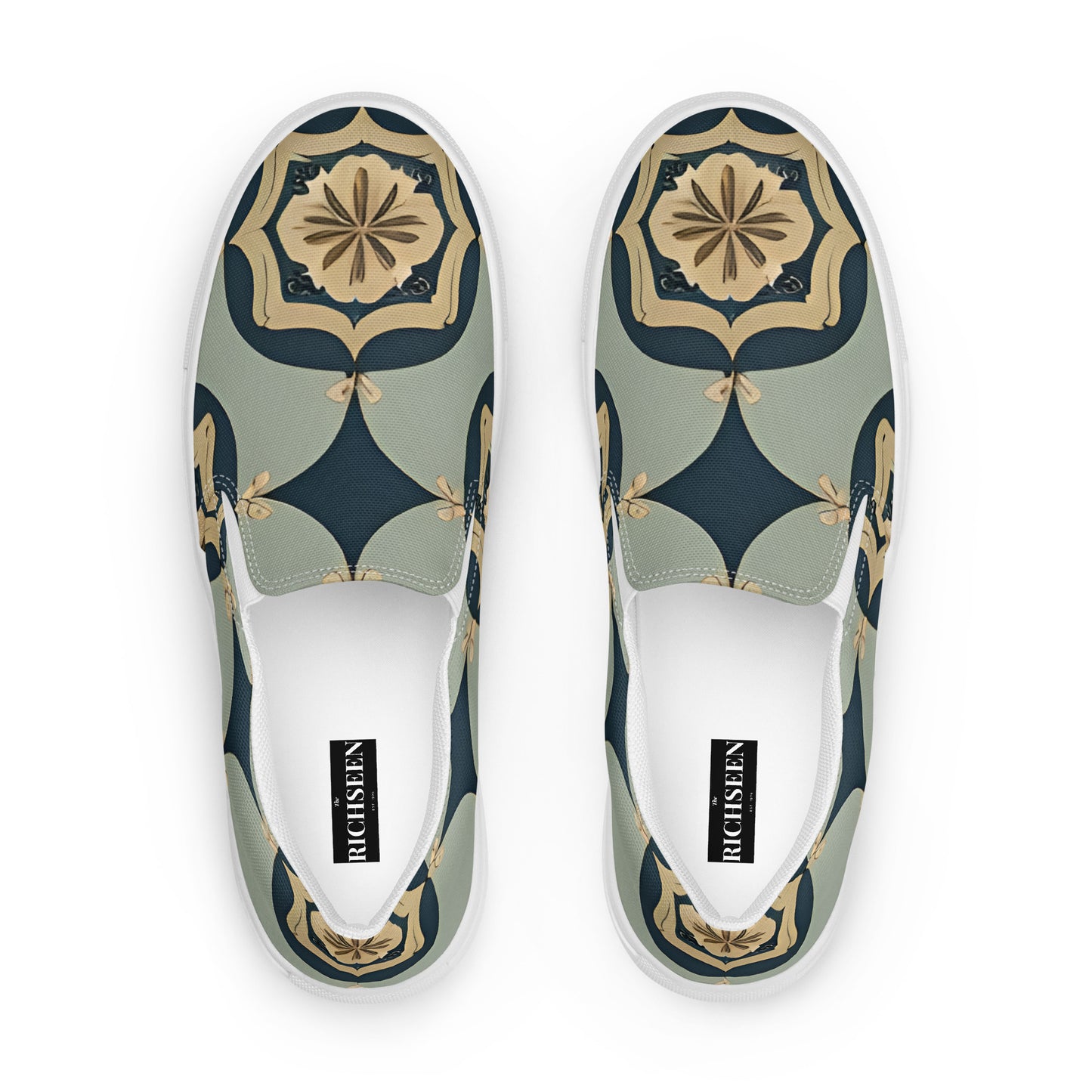 Women’s slip-on canvas shoes
