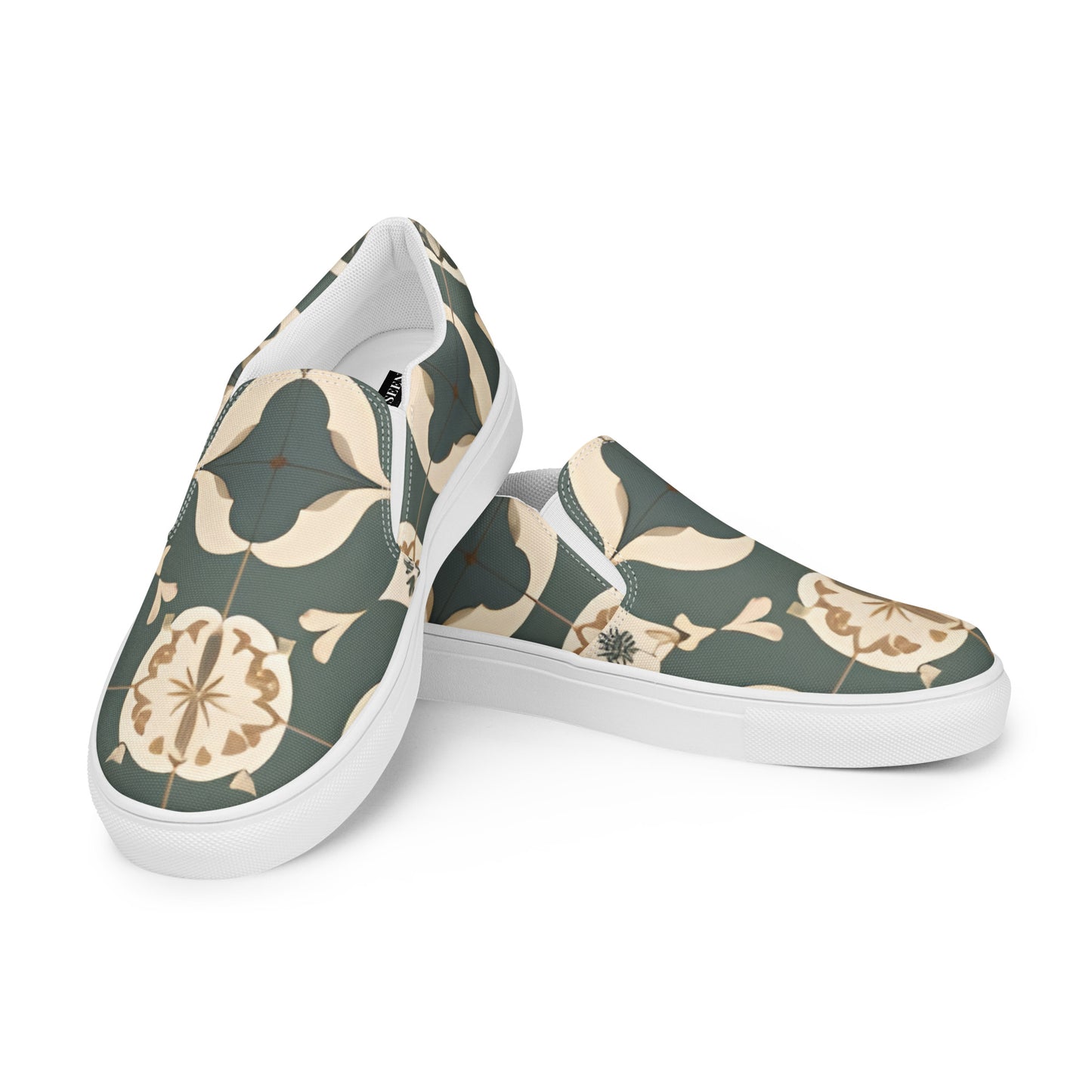 Women’s slip-on canvas shoes