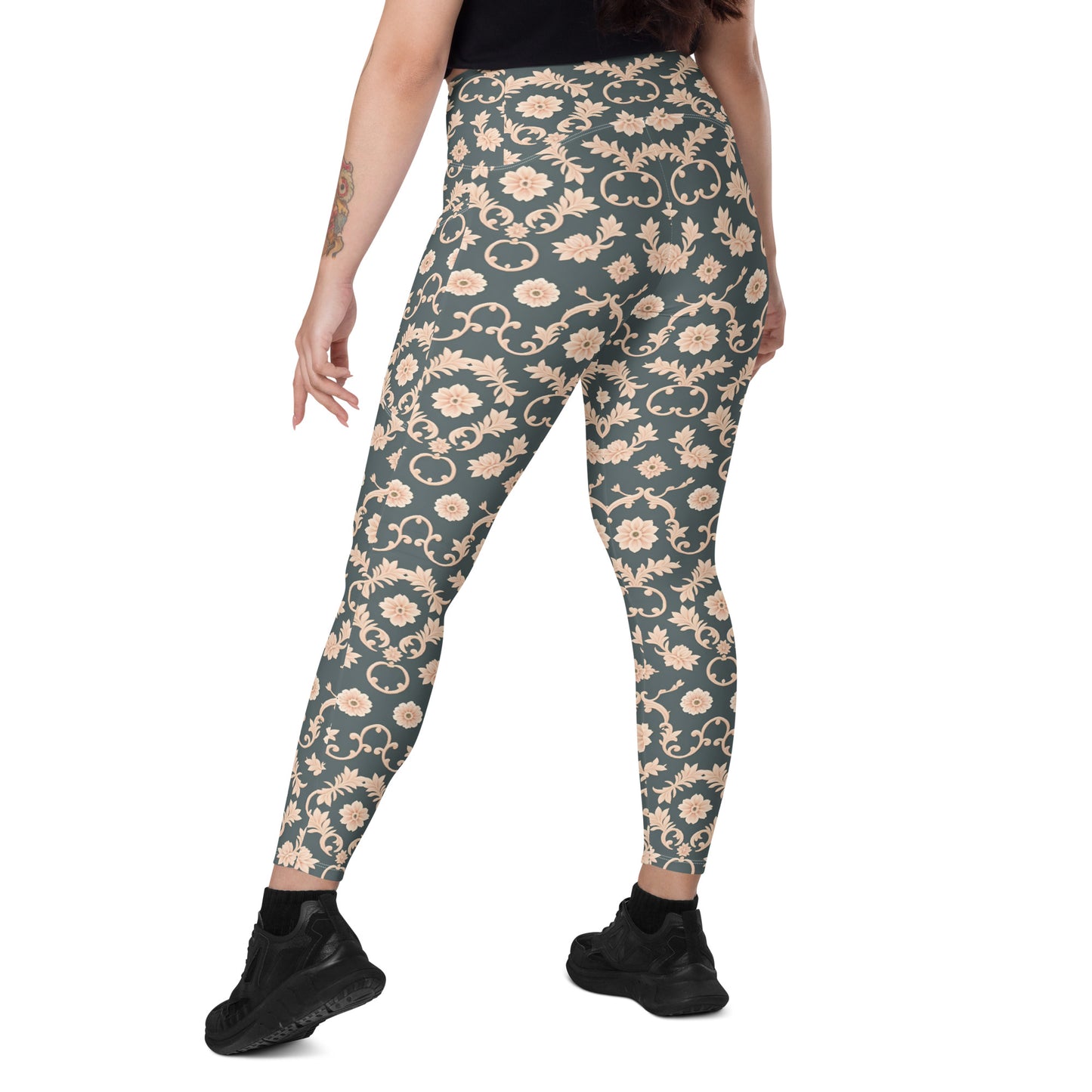 Crossover leggings with pockets