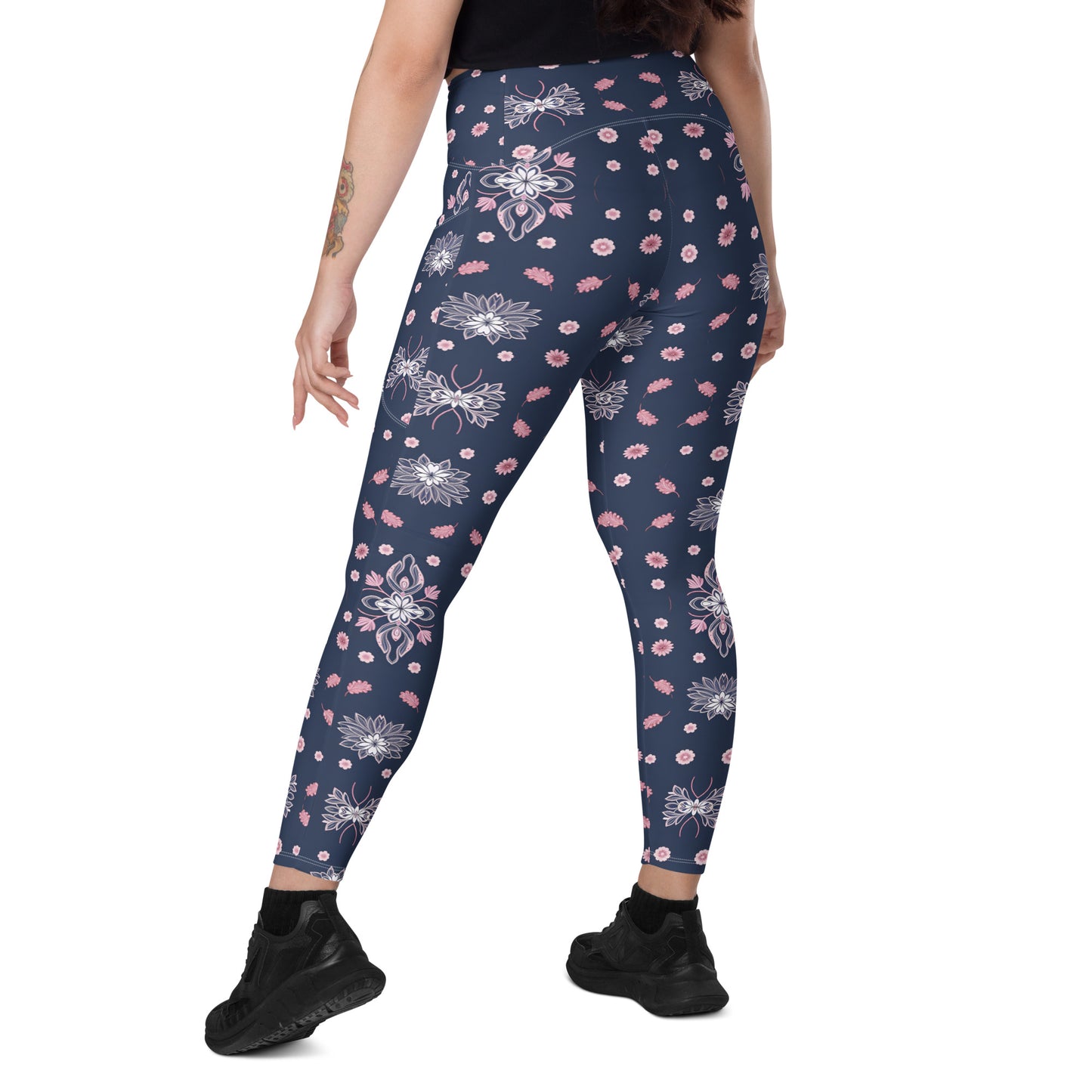 Crossover leggings with pockets