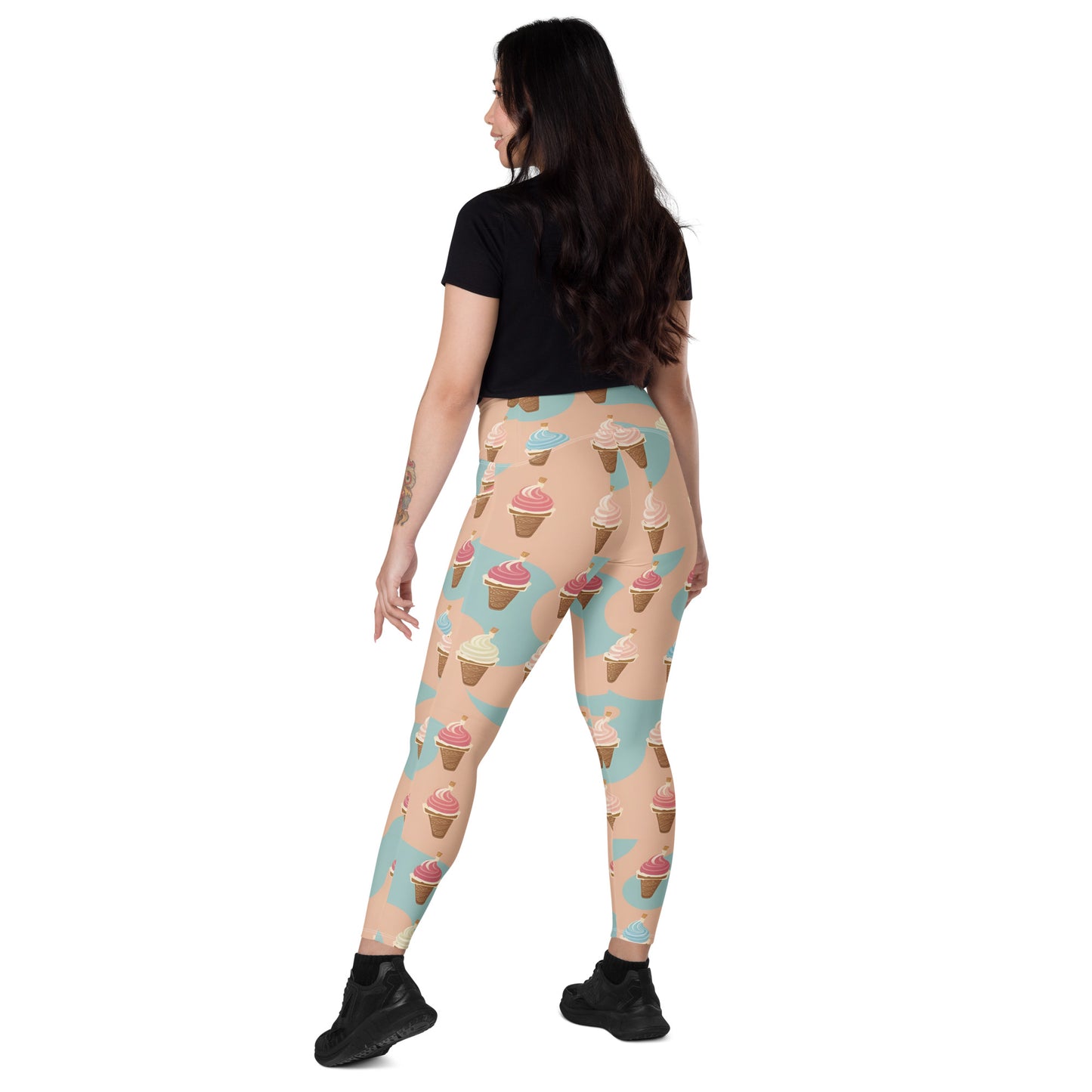 Crossover leggings with pockets