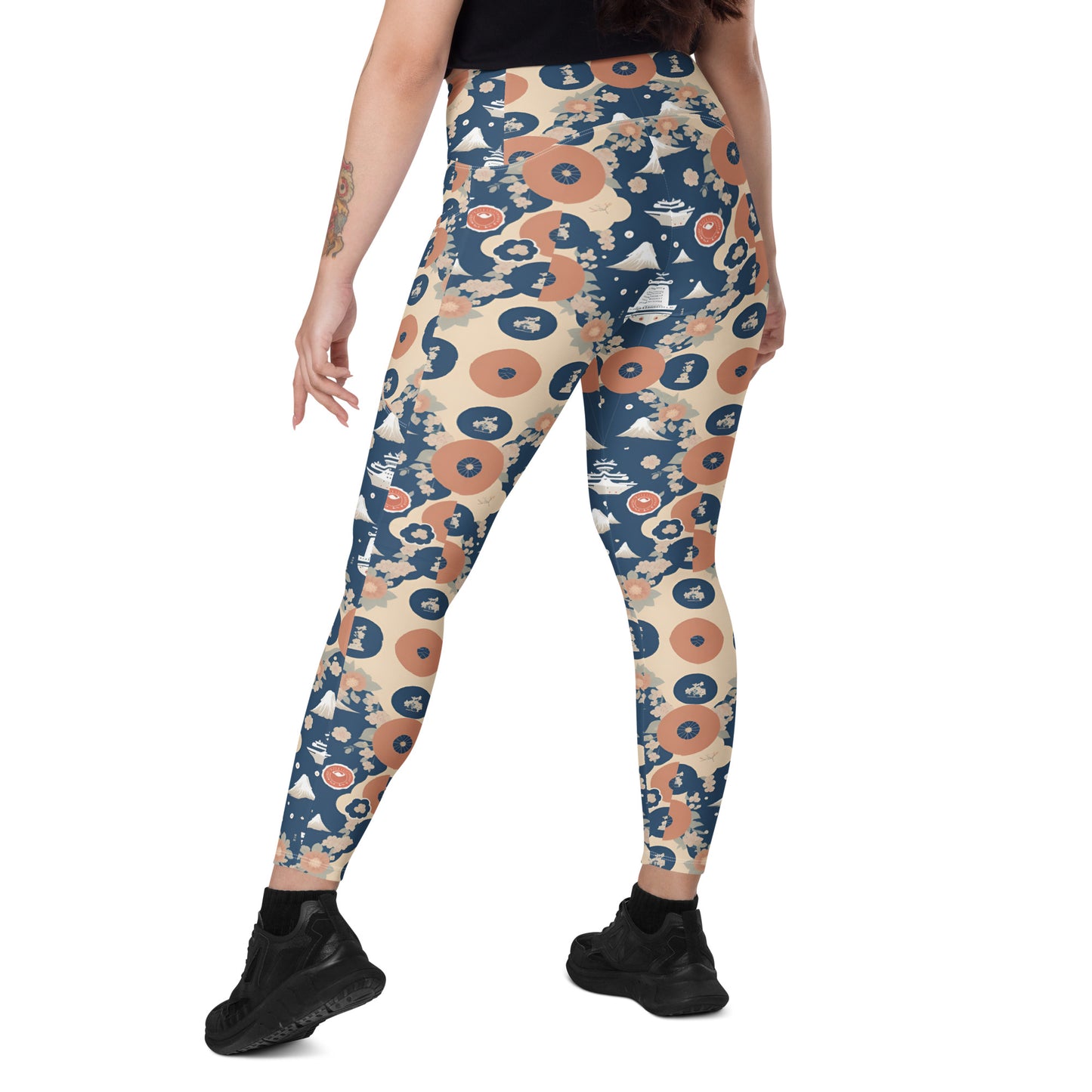 Crossover leggings with pockets