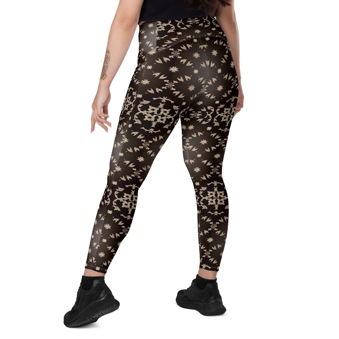 Crossover leggings with pockets