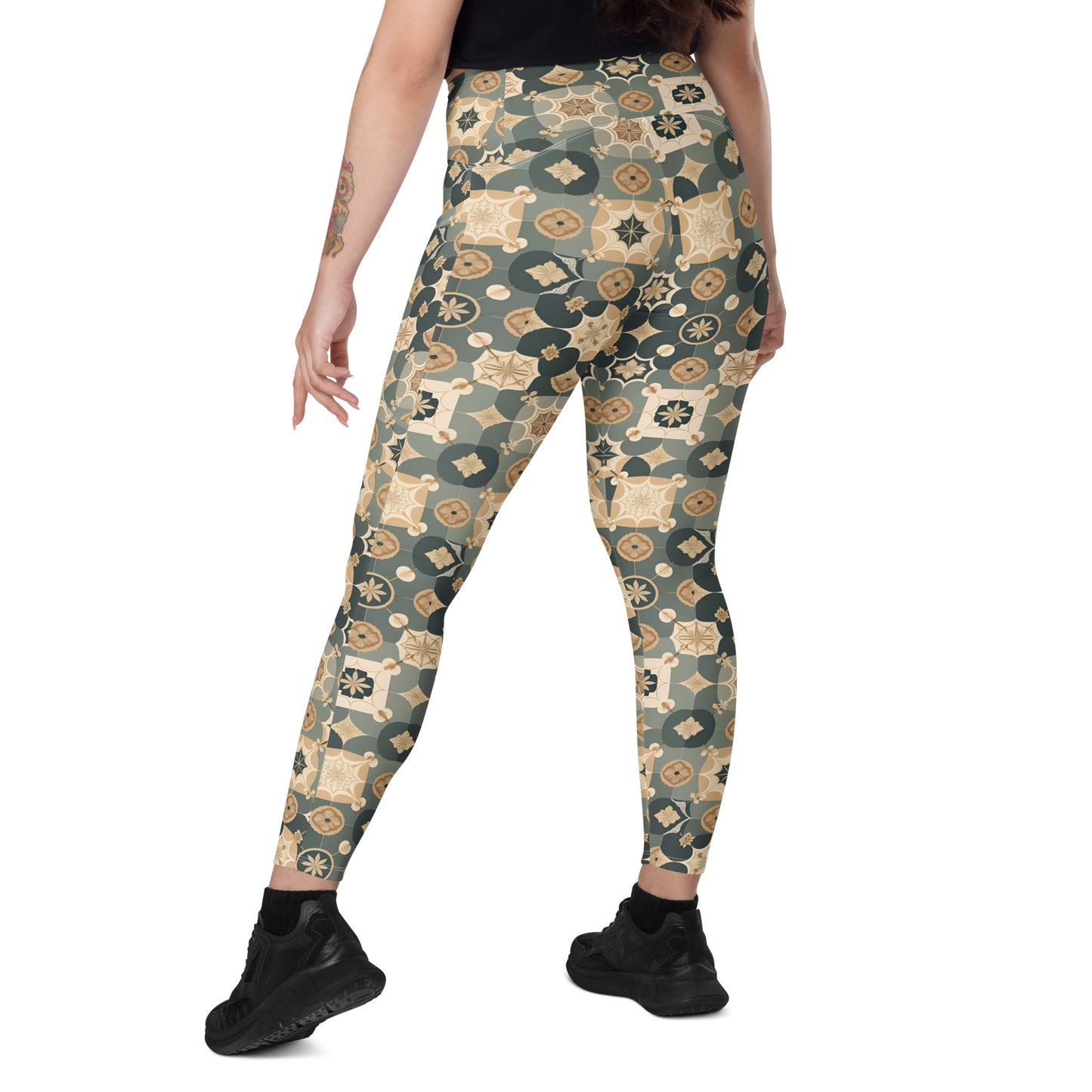 Crossover leggings with pockets