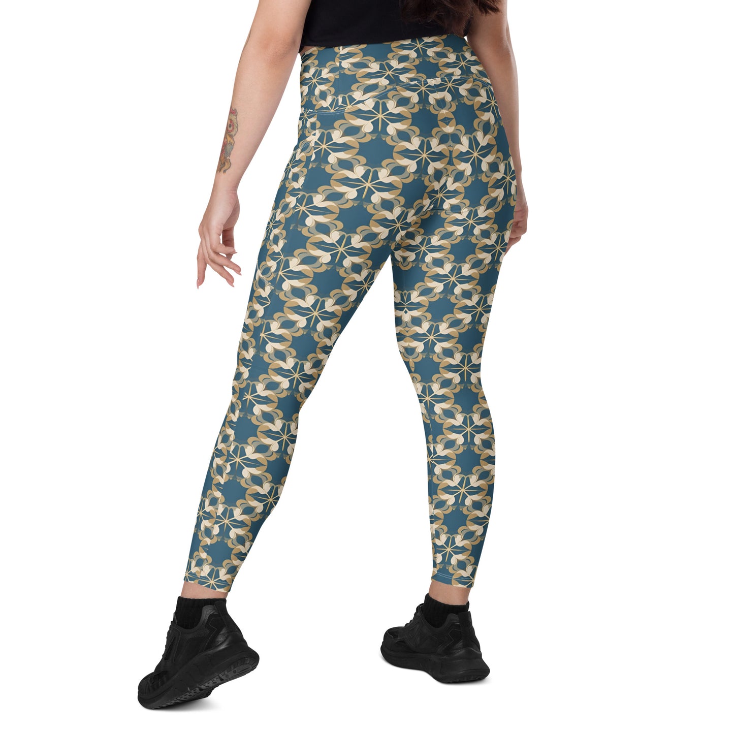 Crossover leggings with pockets