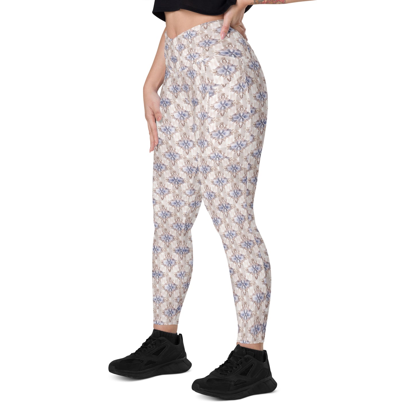 Crossover leggings with pockets