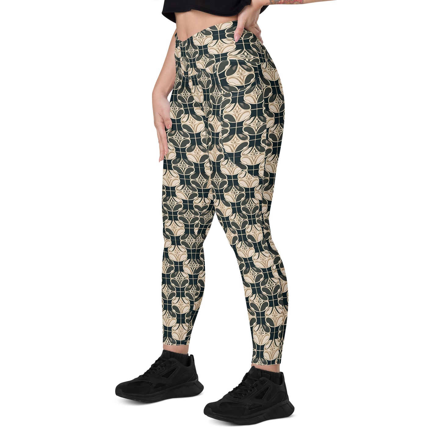 Crossover leggings with pockets