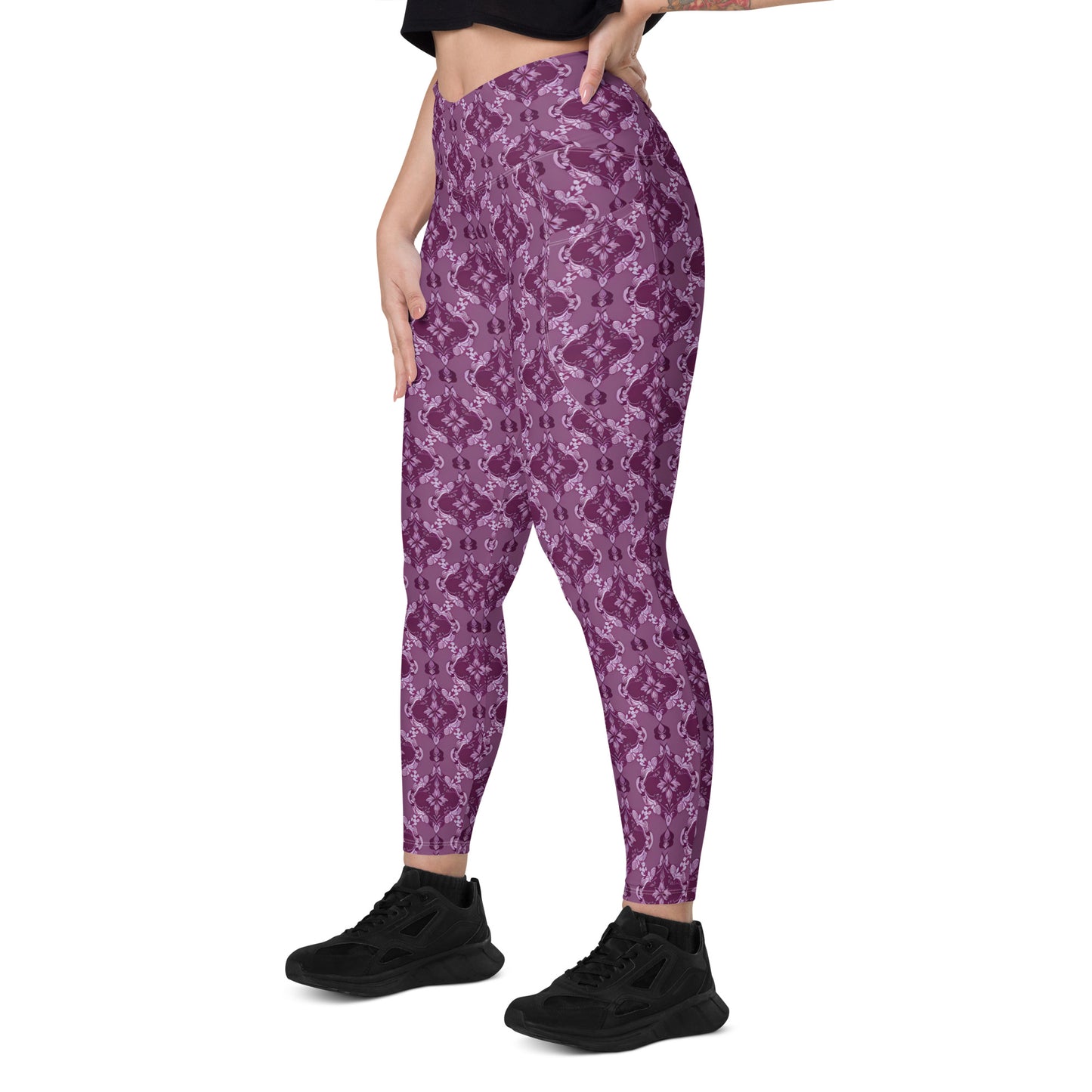 Crossover leggings with pockets