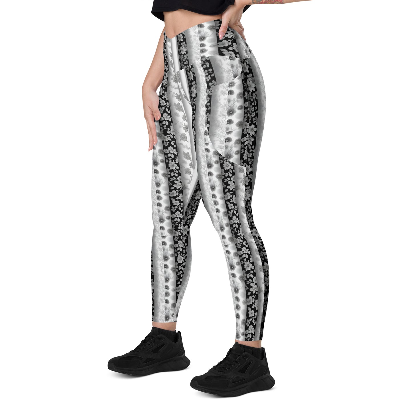 Crossover leggings with pockets