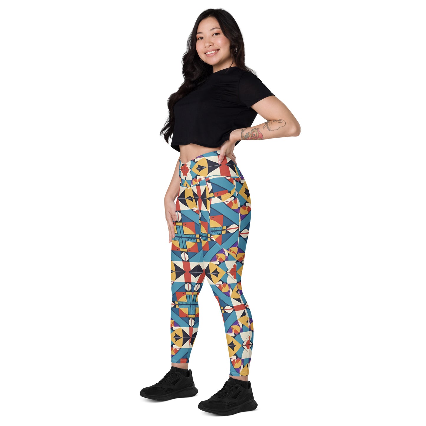 Crossover leggings with pockets