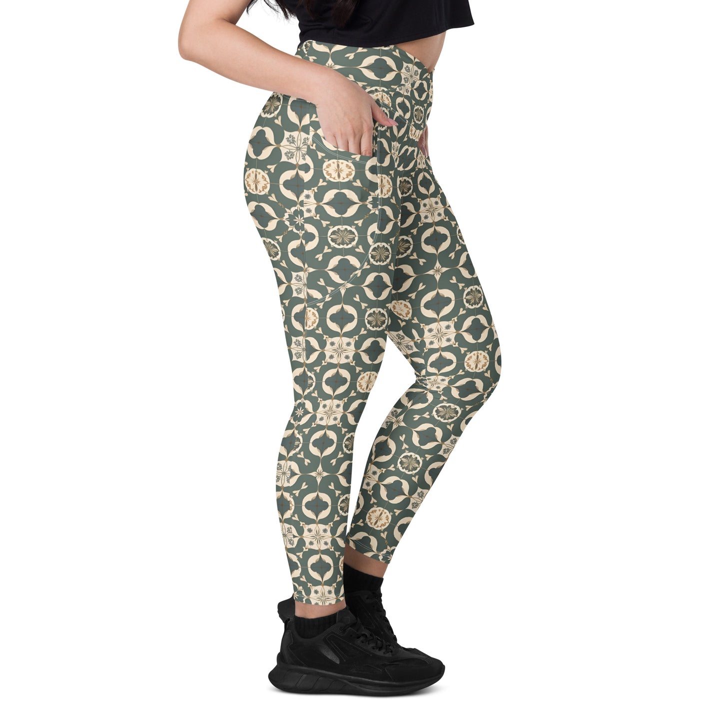 Crossover leggings with pockets