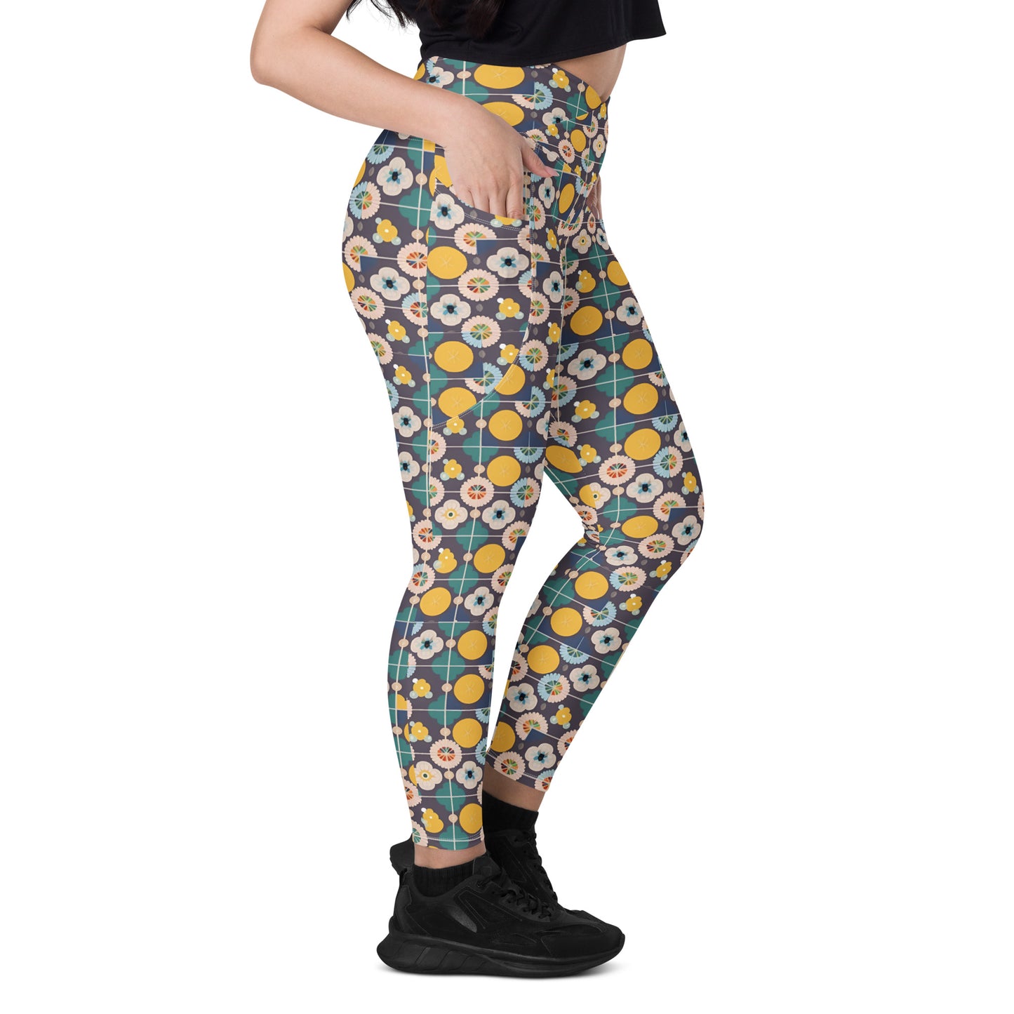 Crossover leggings with pockets