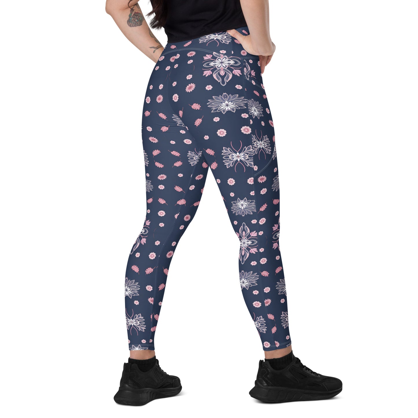 Crossover leggings with pockets