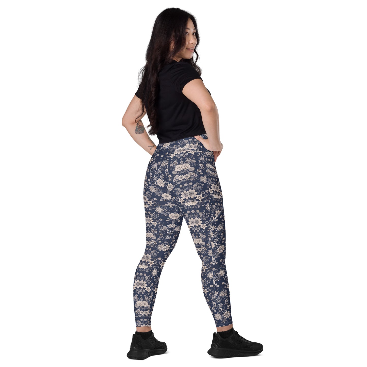 Crossover leggings with pockets