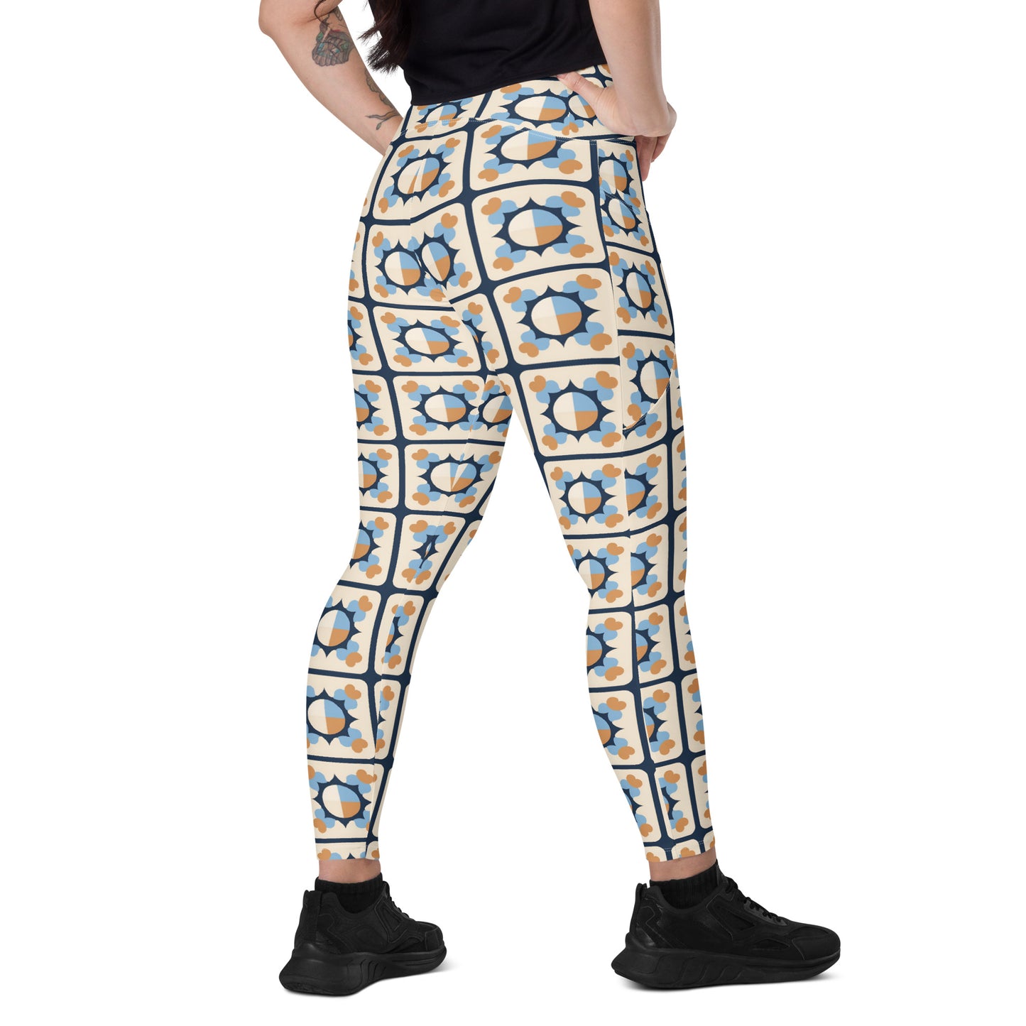 Crossover leggings with pockets