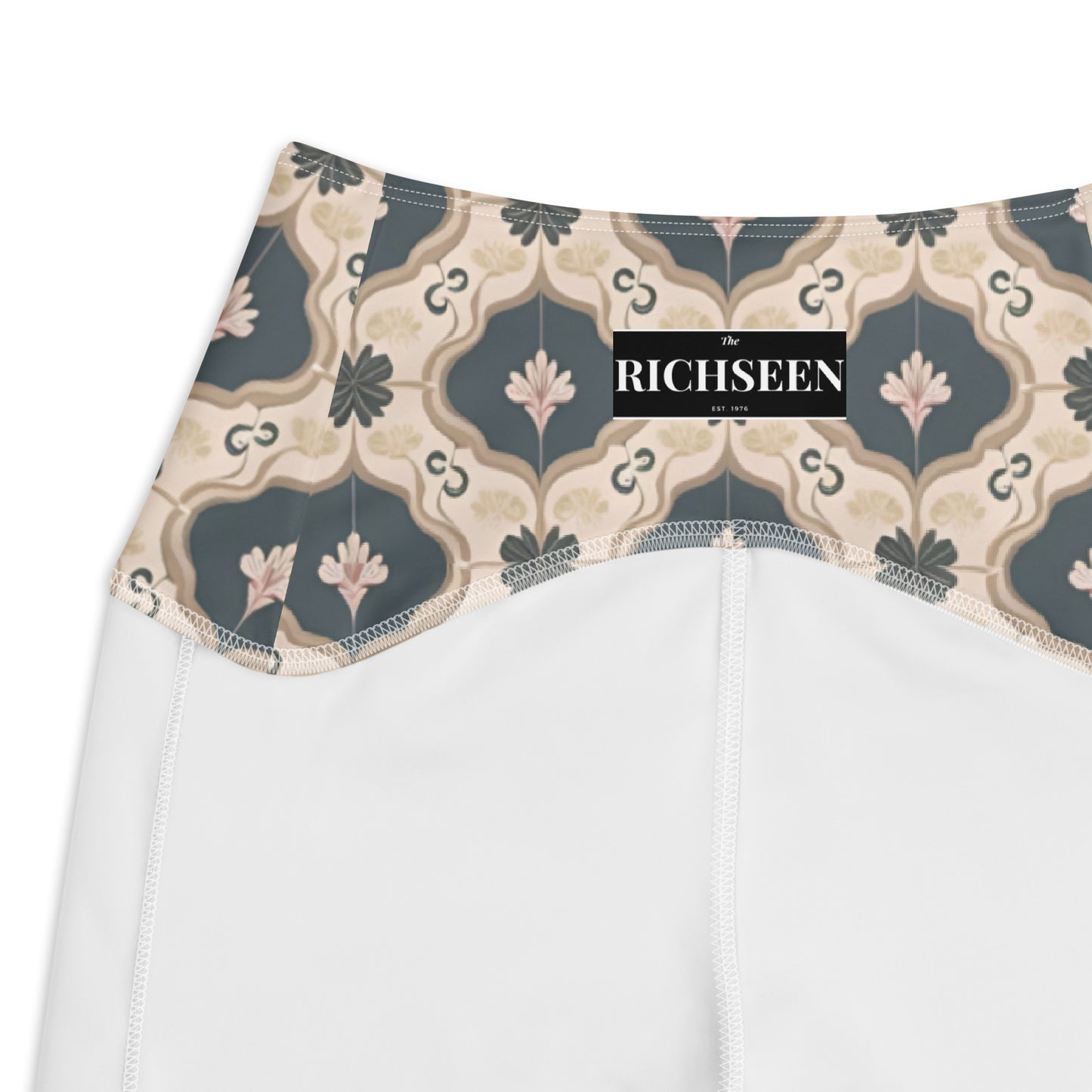 Leggings with pockets