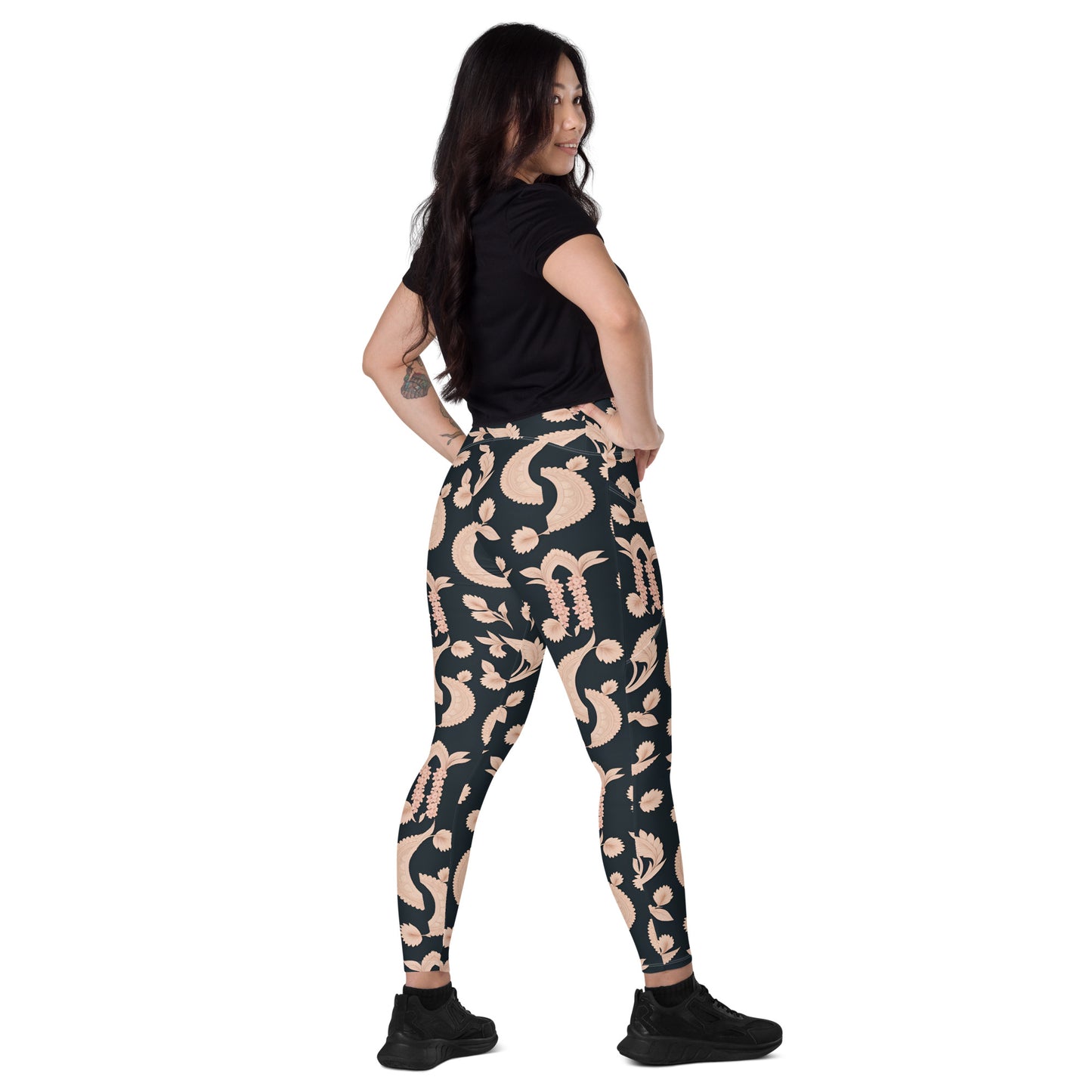 Leggings with pockets