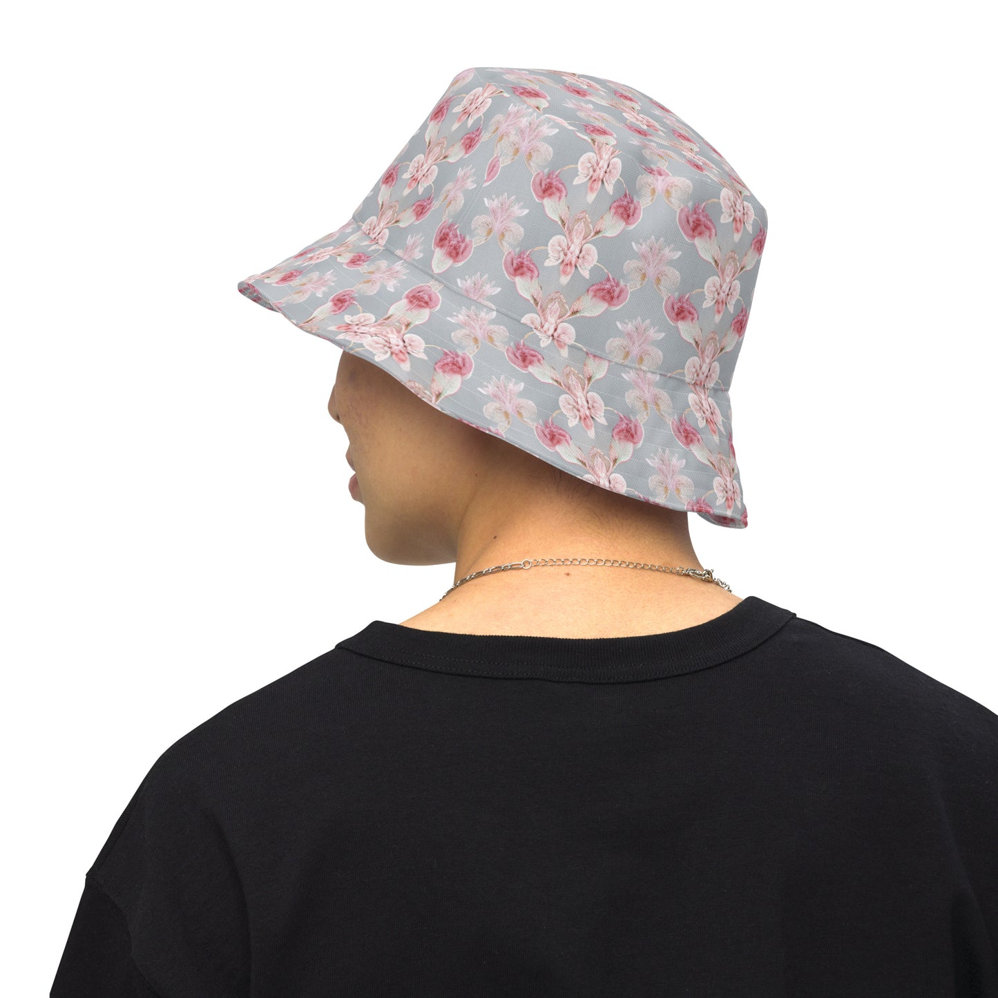 Reversible bucket hat