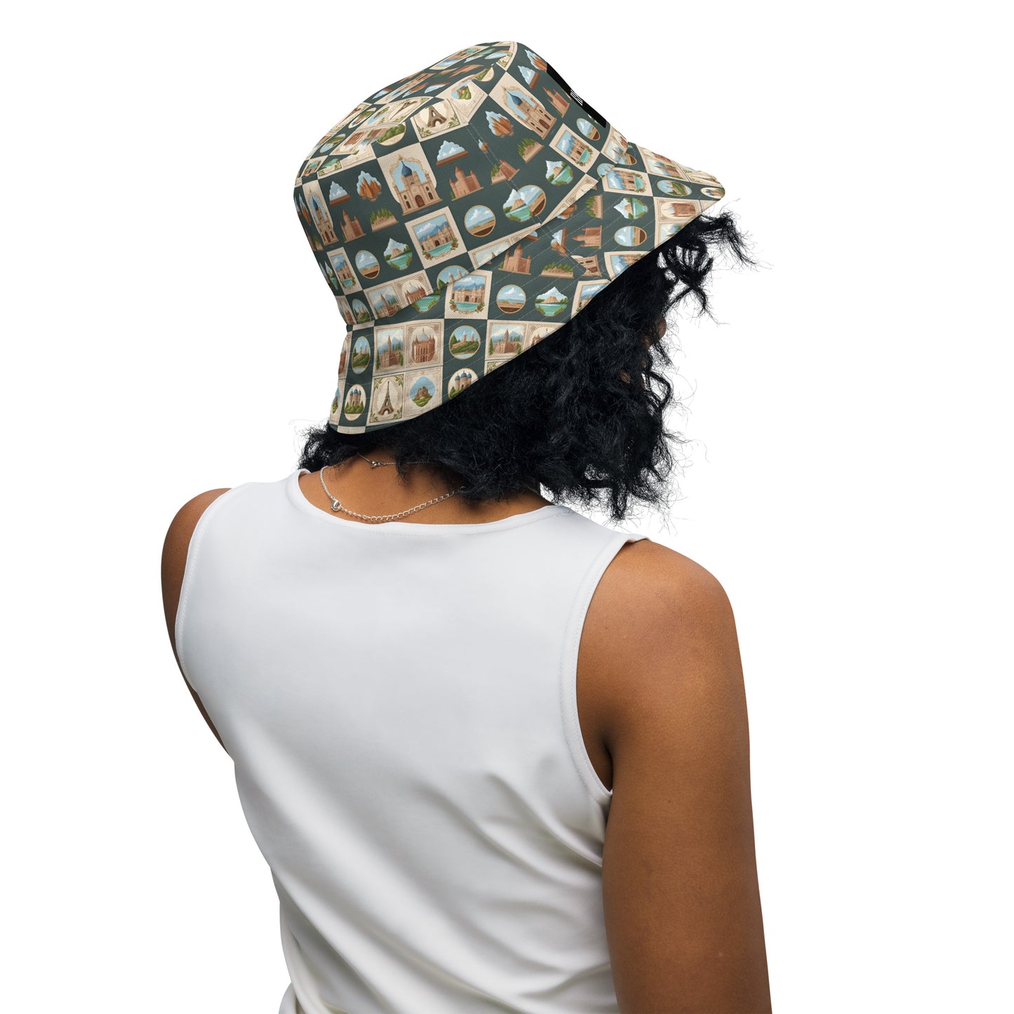 Reversible bucket hat