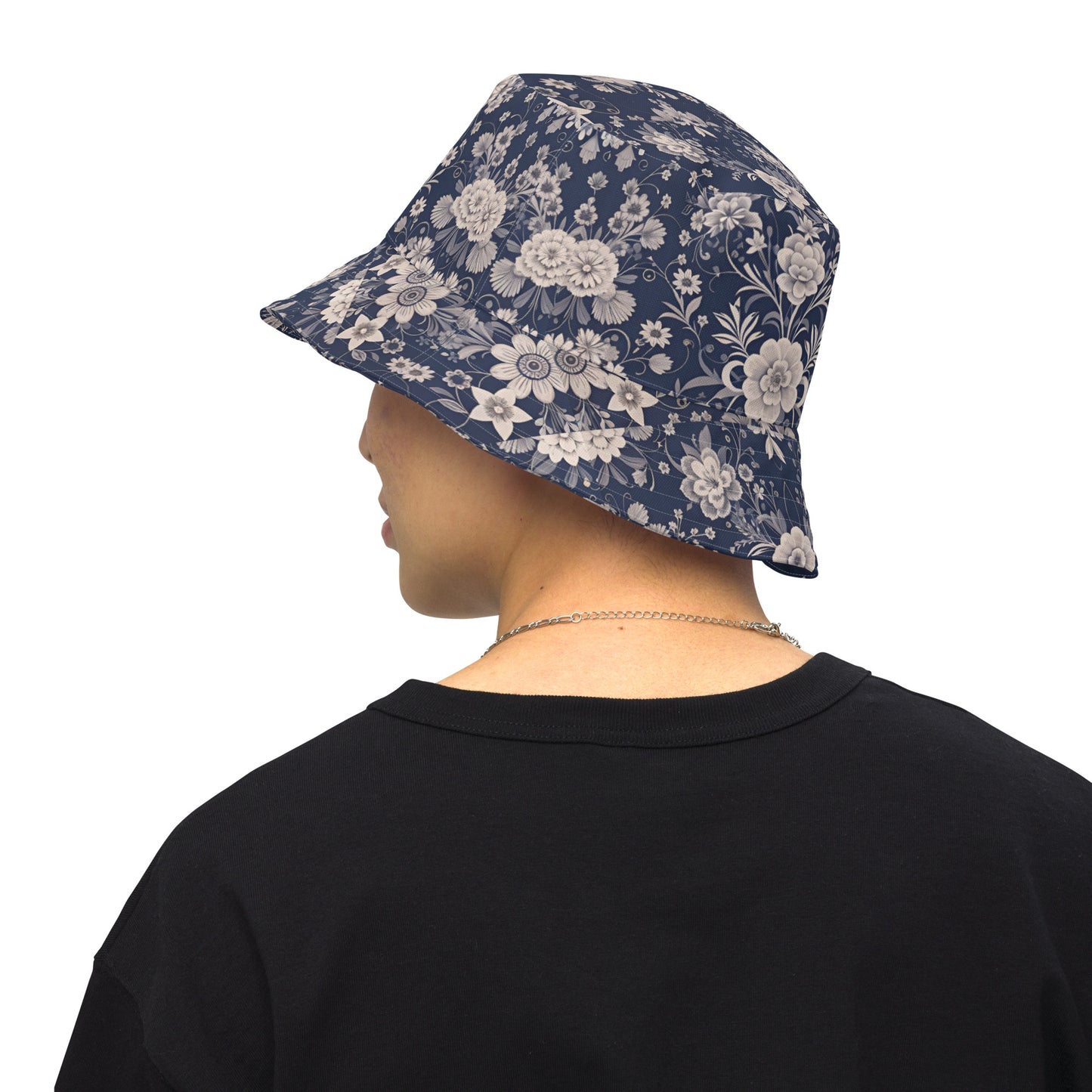 Reversible bucket hat