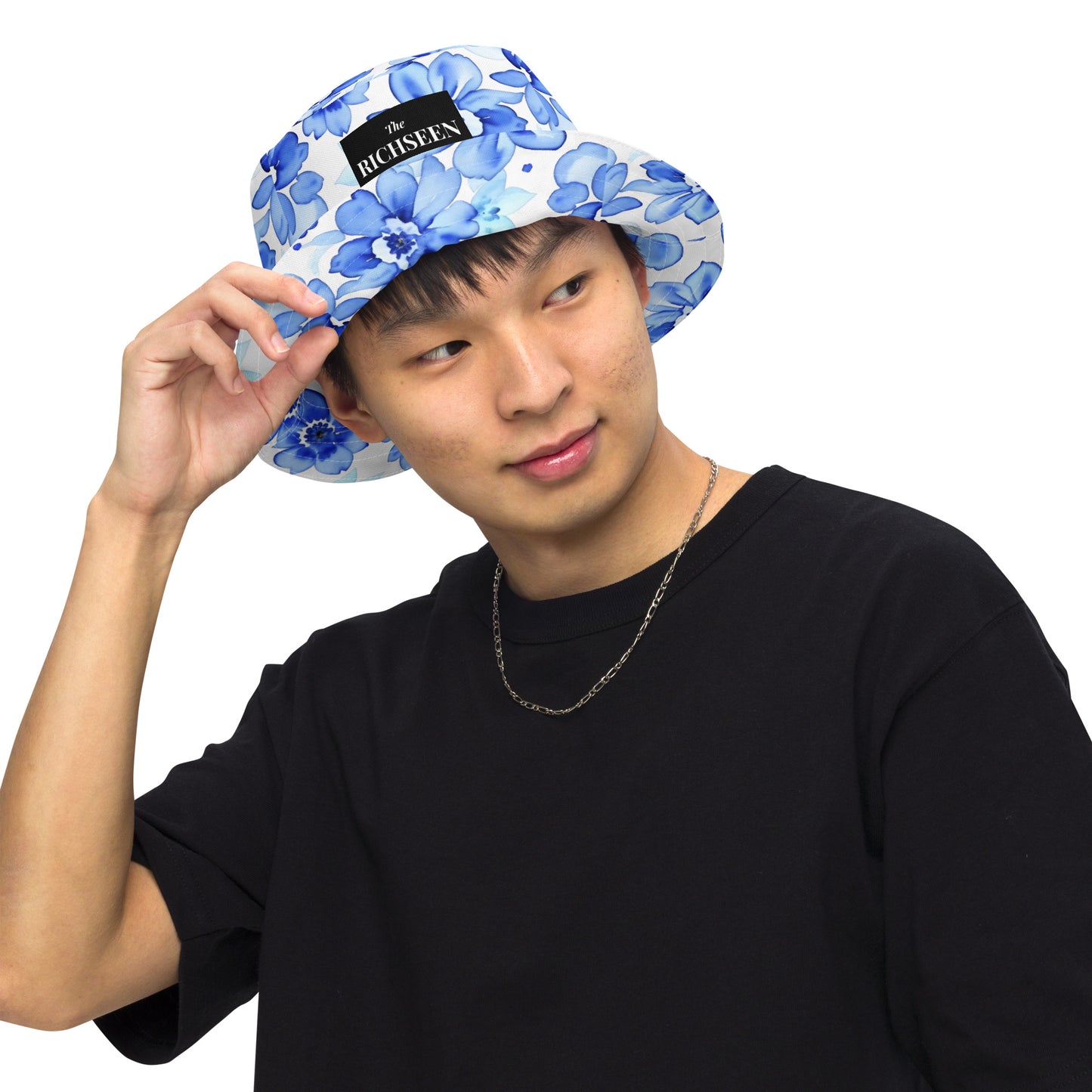 Reversible bucket hat