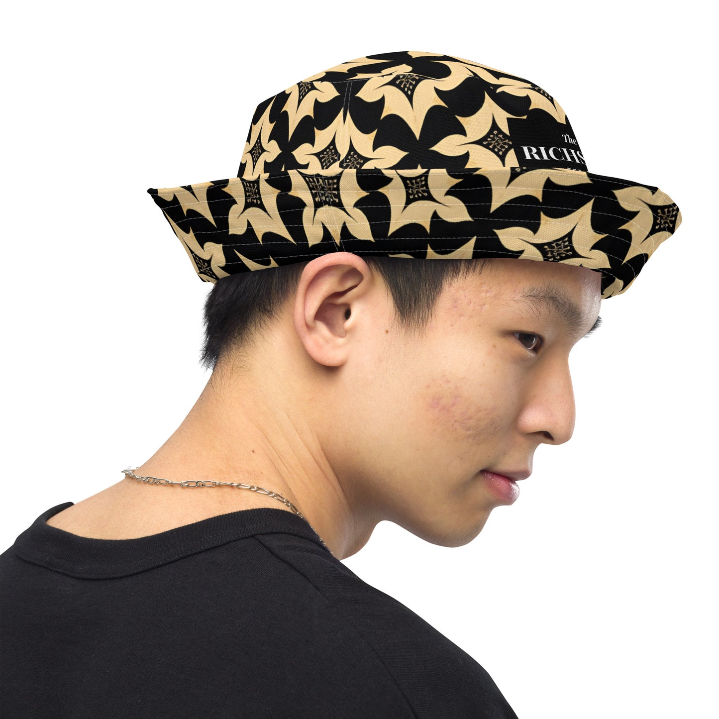 Reversible bucket hat