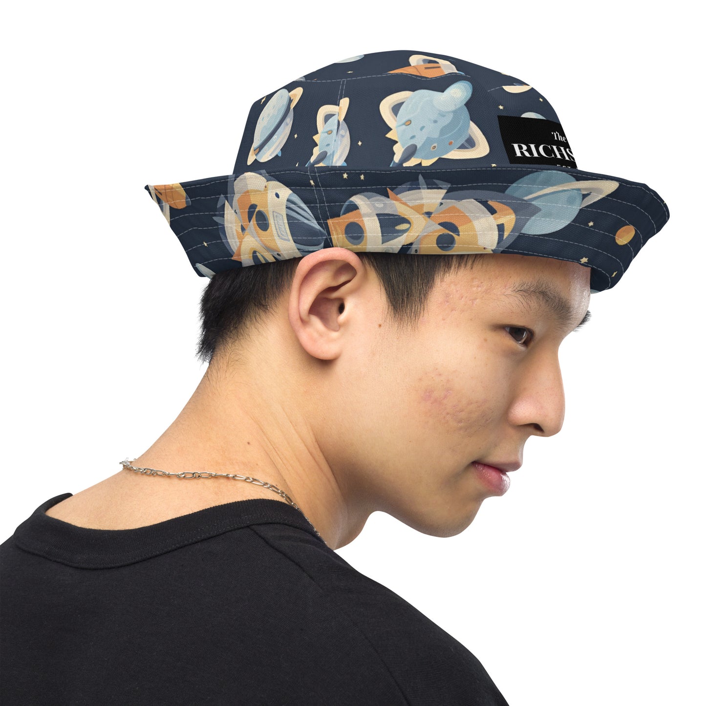 Reversible bucket hat