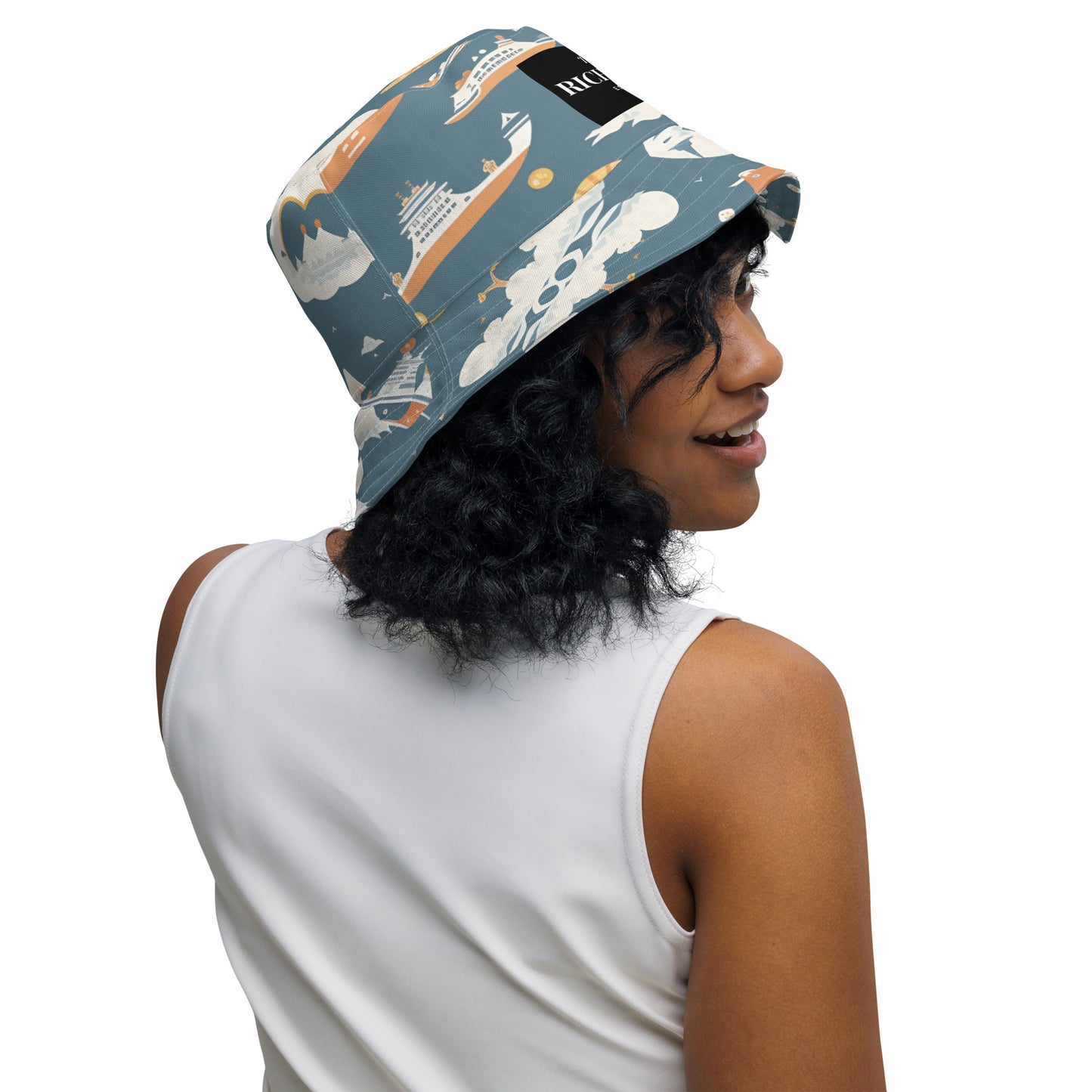 Reversible bucket hat