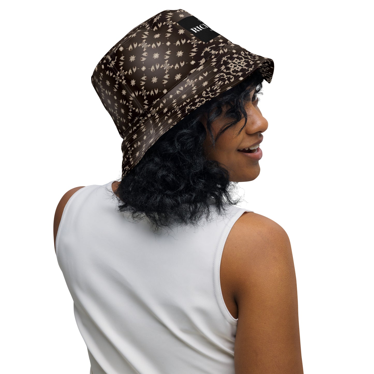 Reversible bucket hat