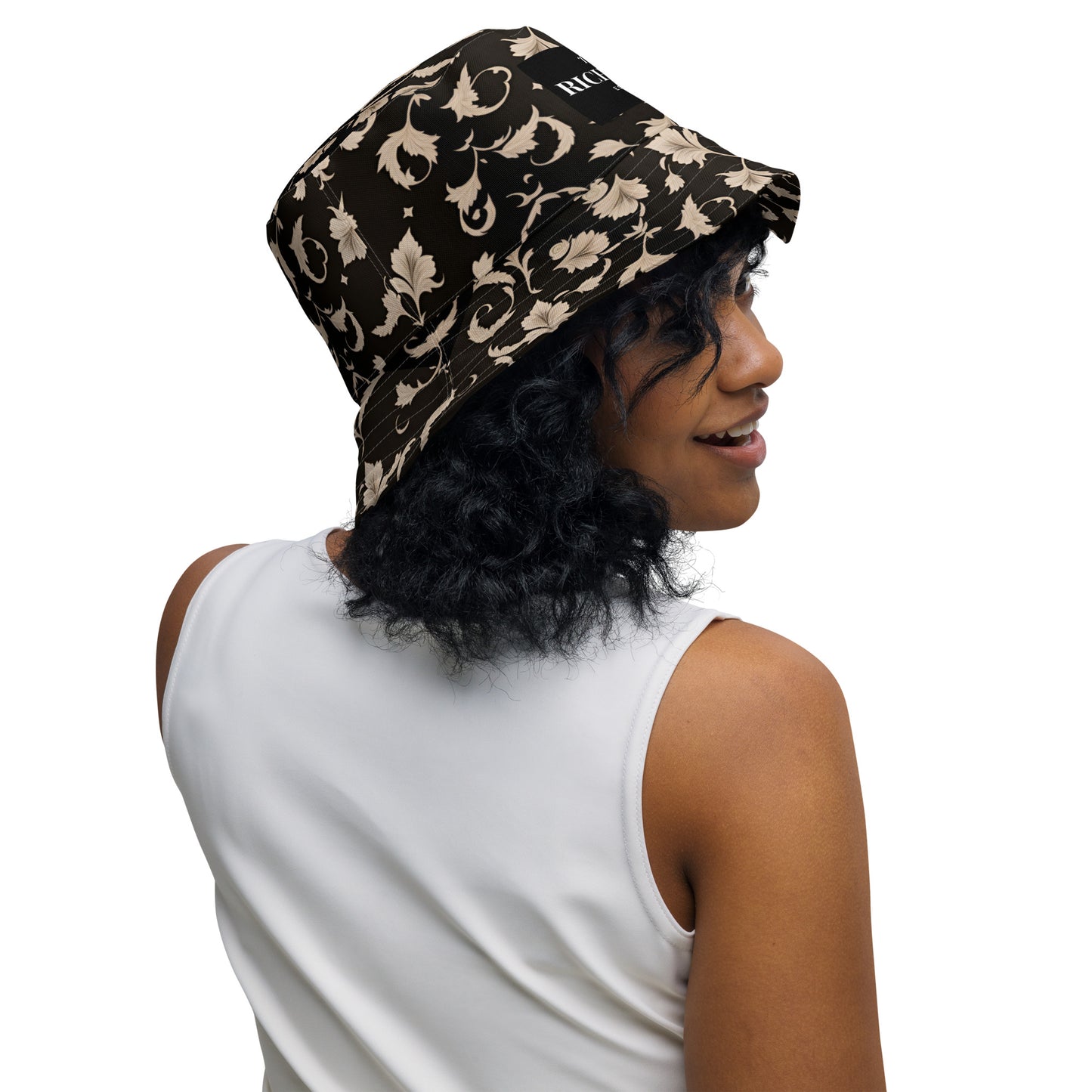 Reversible bucket hat