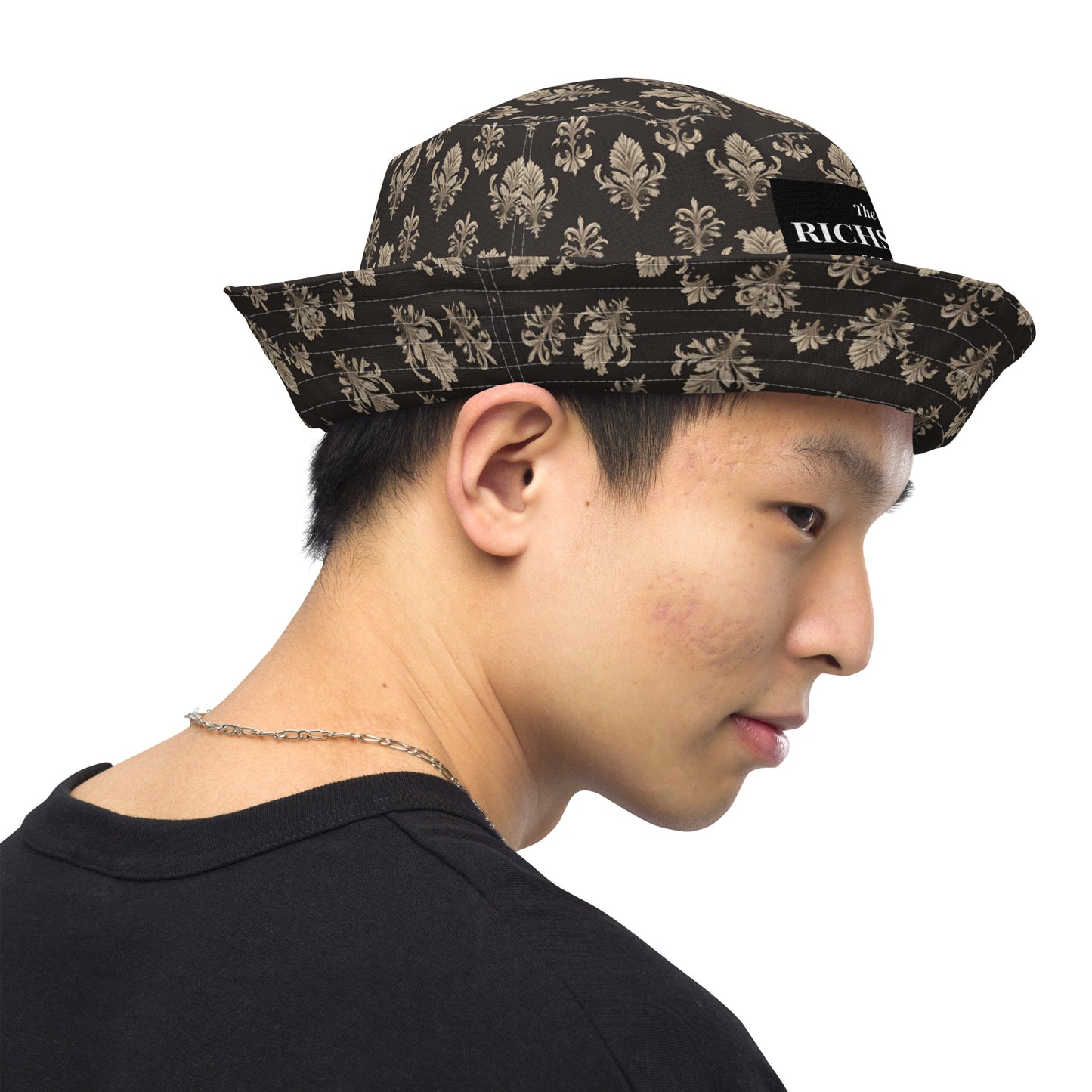 Reversible bucket hat