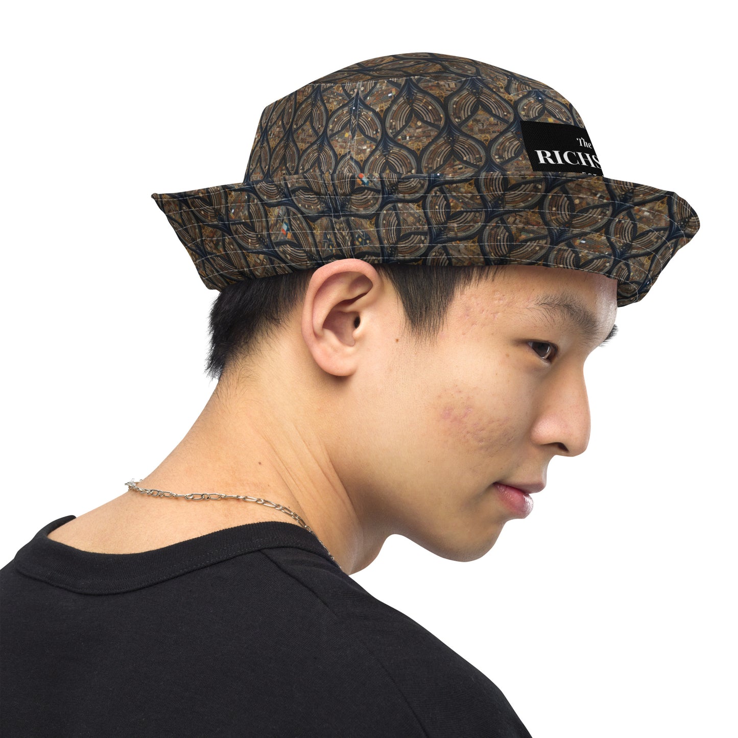 Reversible bucket hat