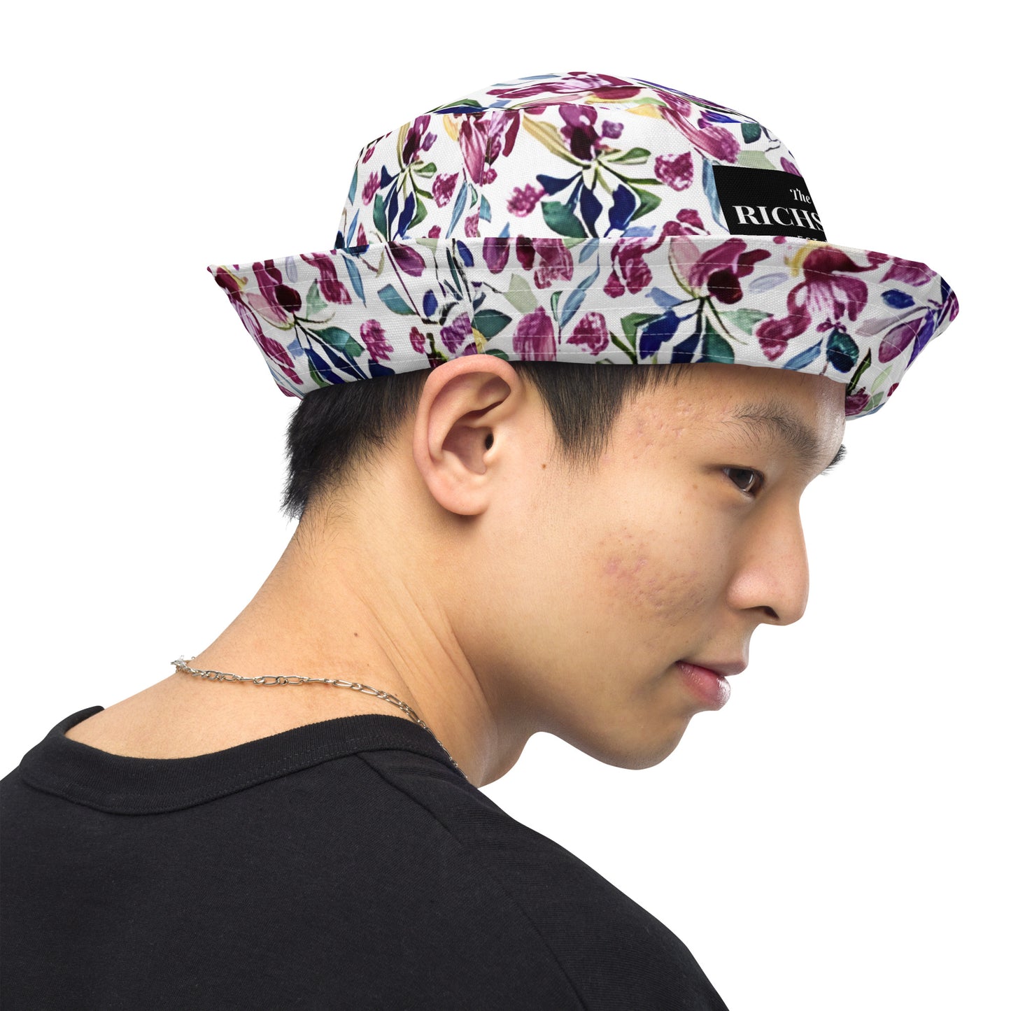 Reversible bucket hat