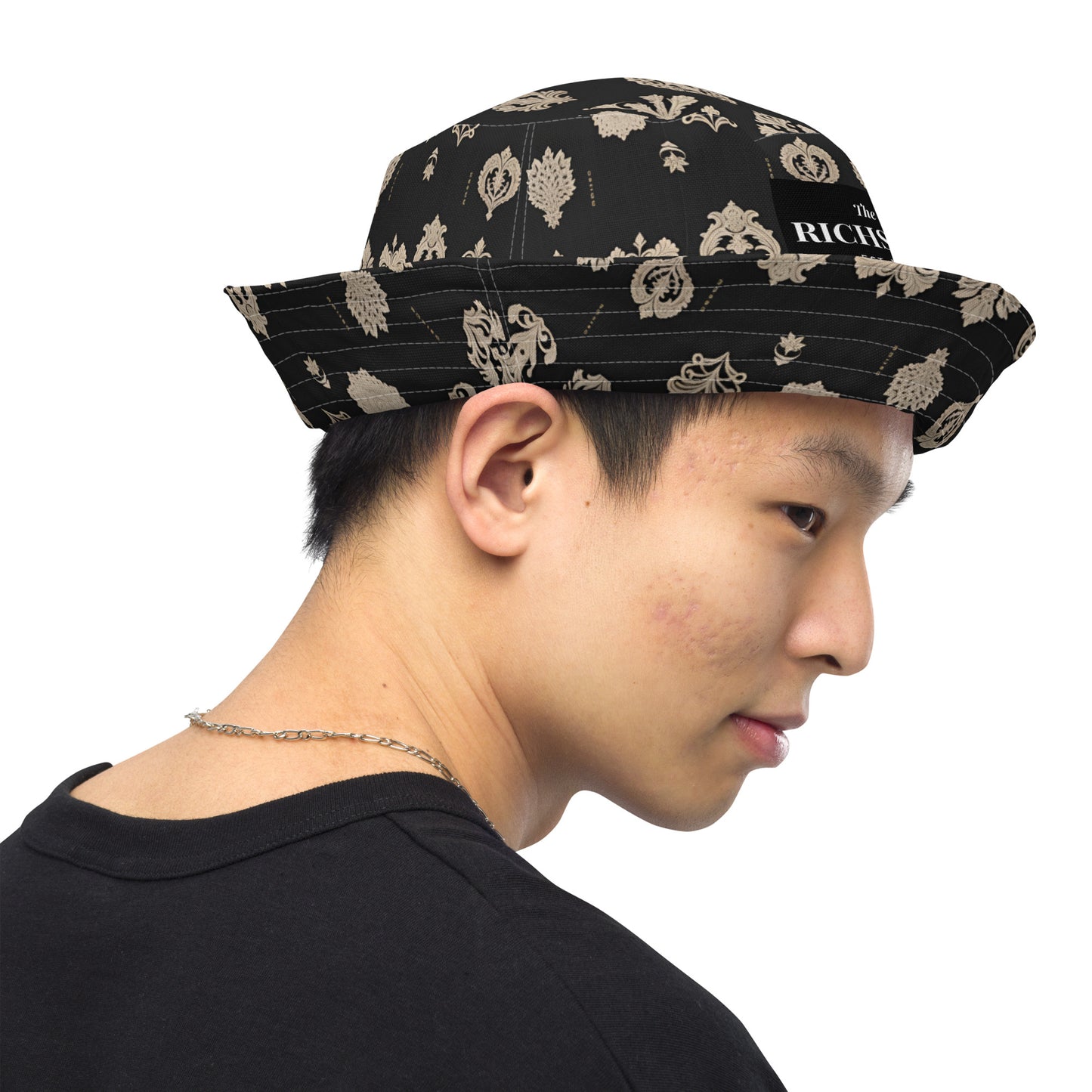 Reversible bucket hat