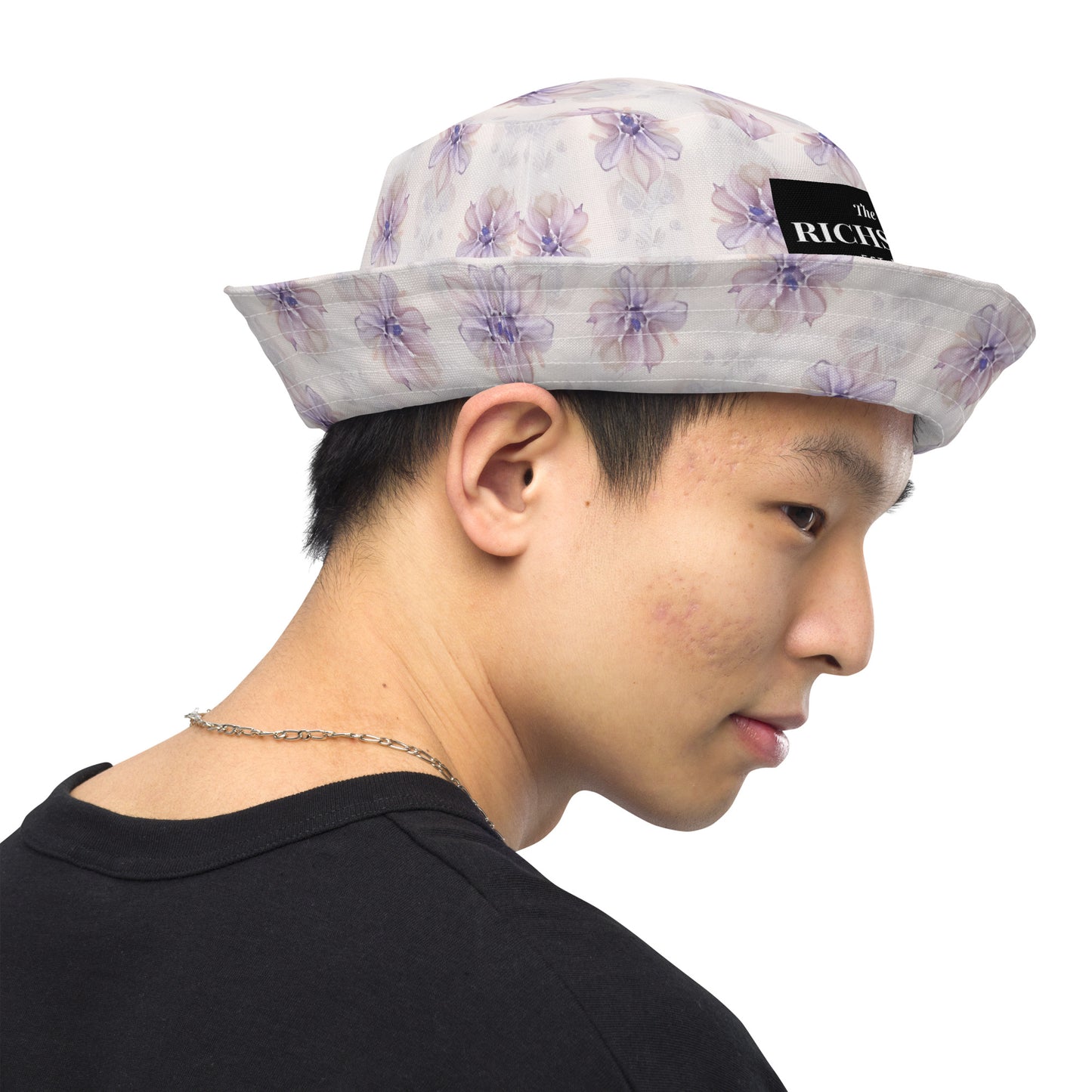 Reversible bucket hat