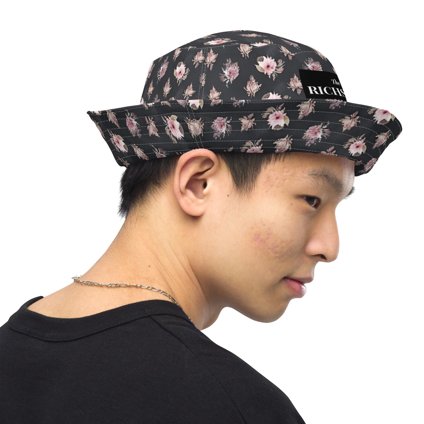 Reversible bucket hat