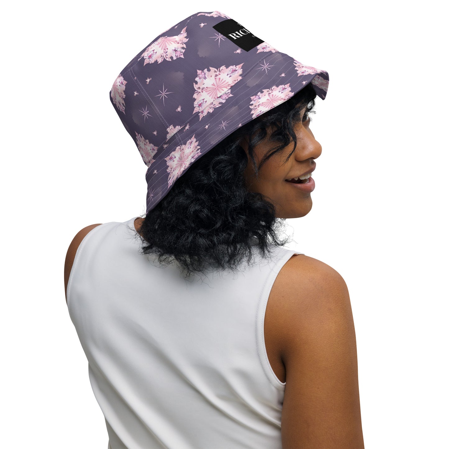 Reversible bucket hat