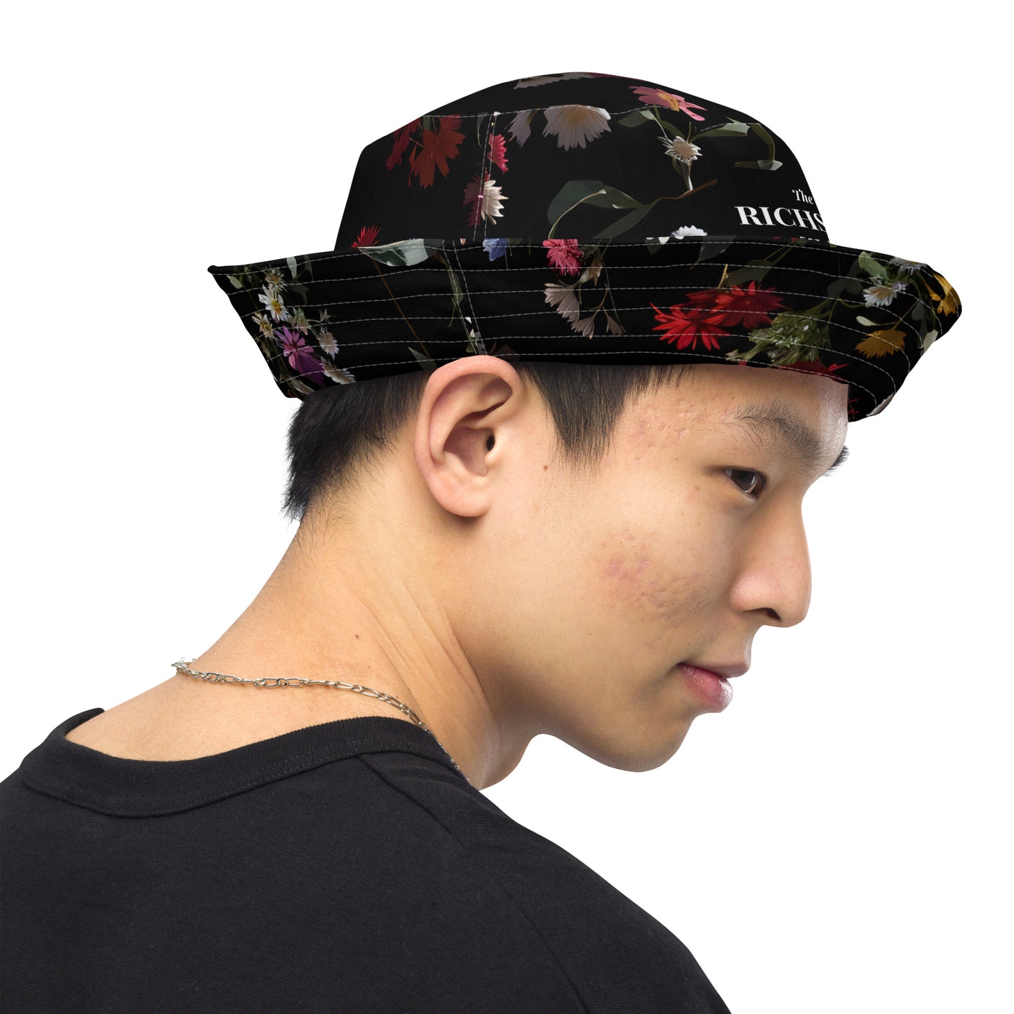 Reversible bucket hat