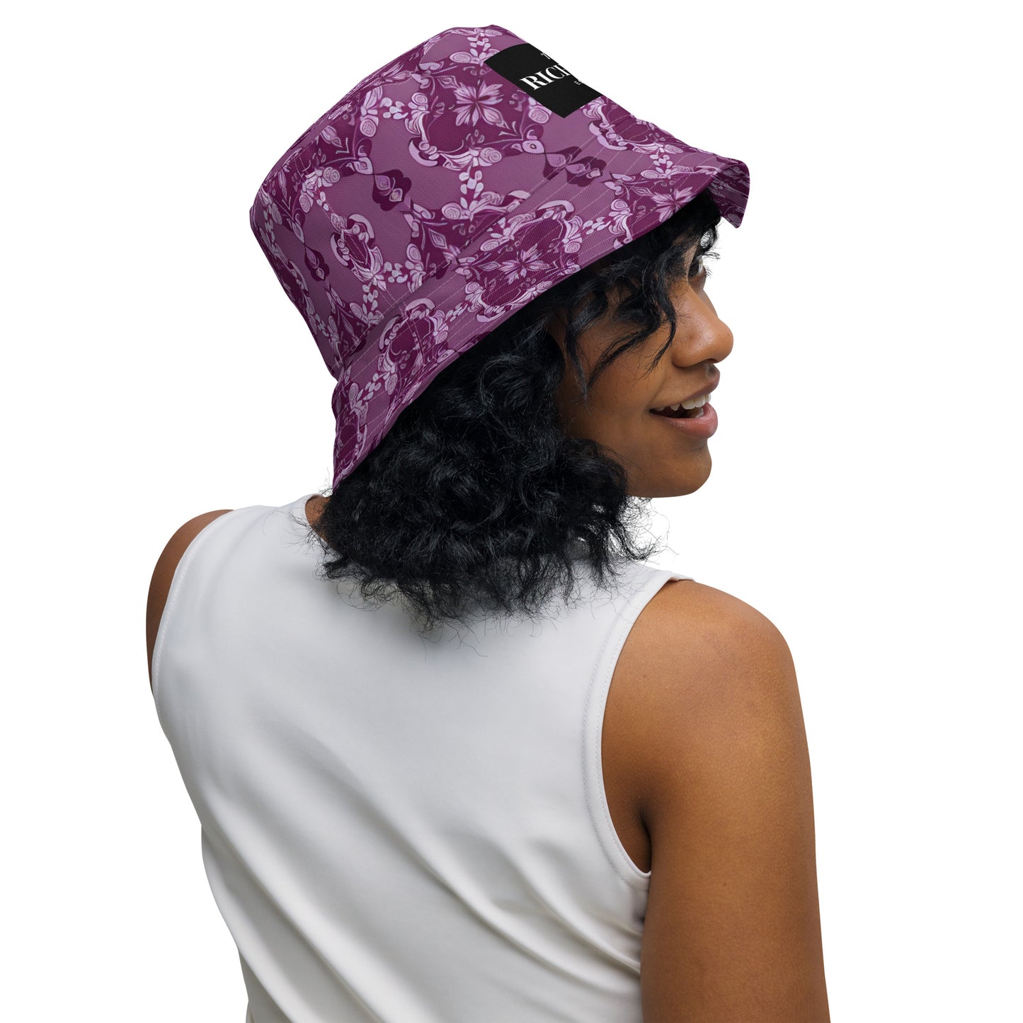 Reversible bucket hat