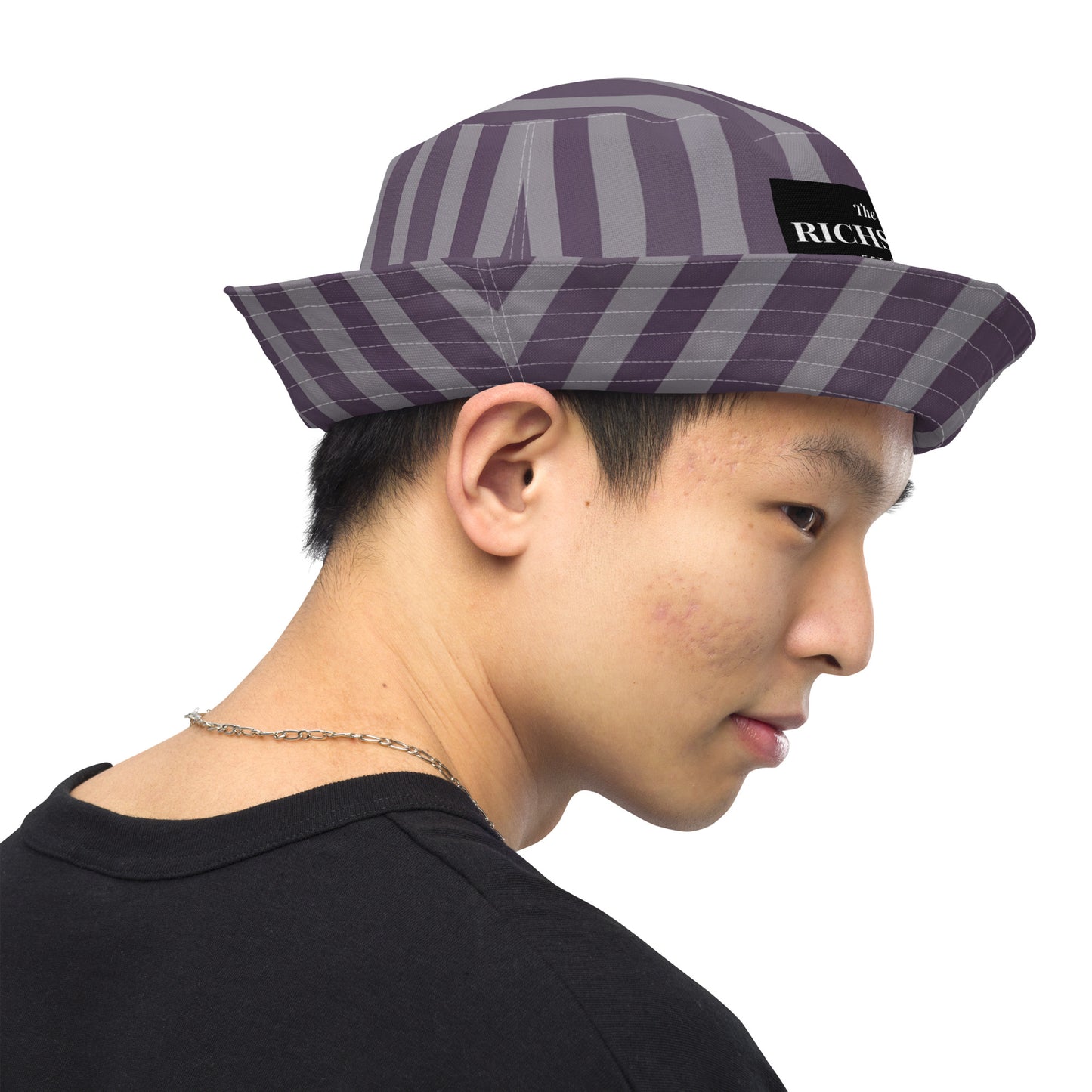 Reversible bucket hat