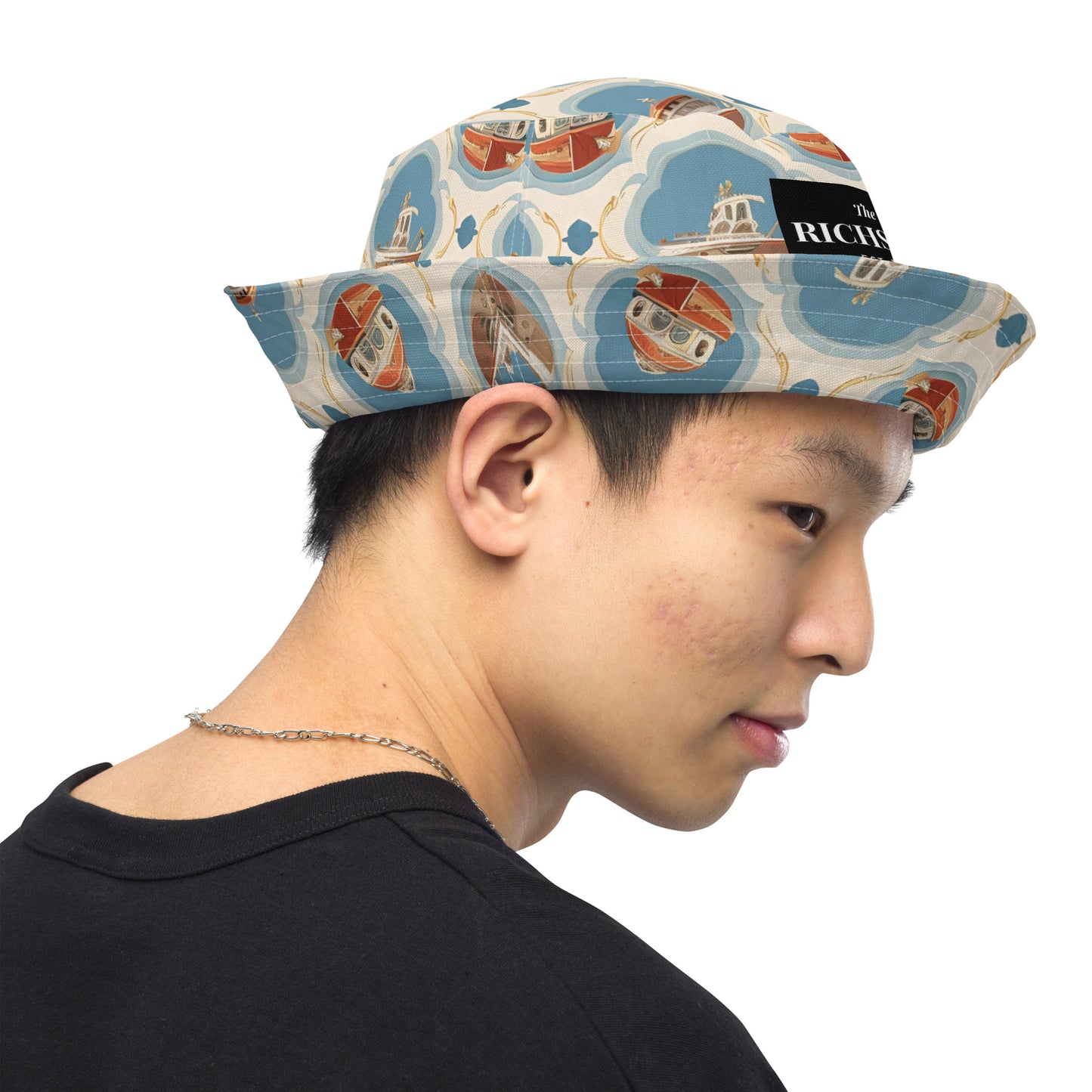 Reversible bucket hat