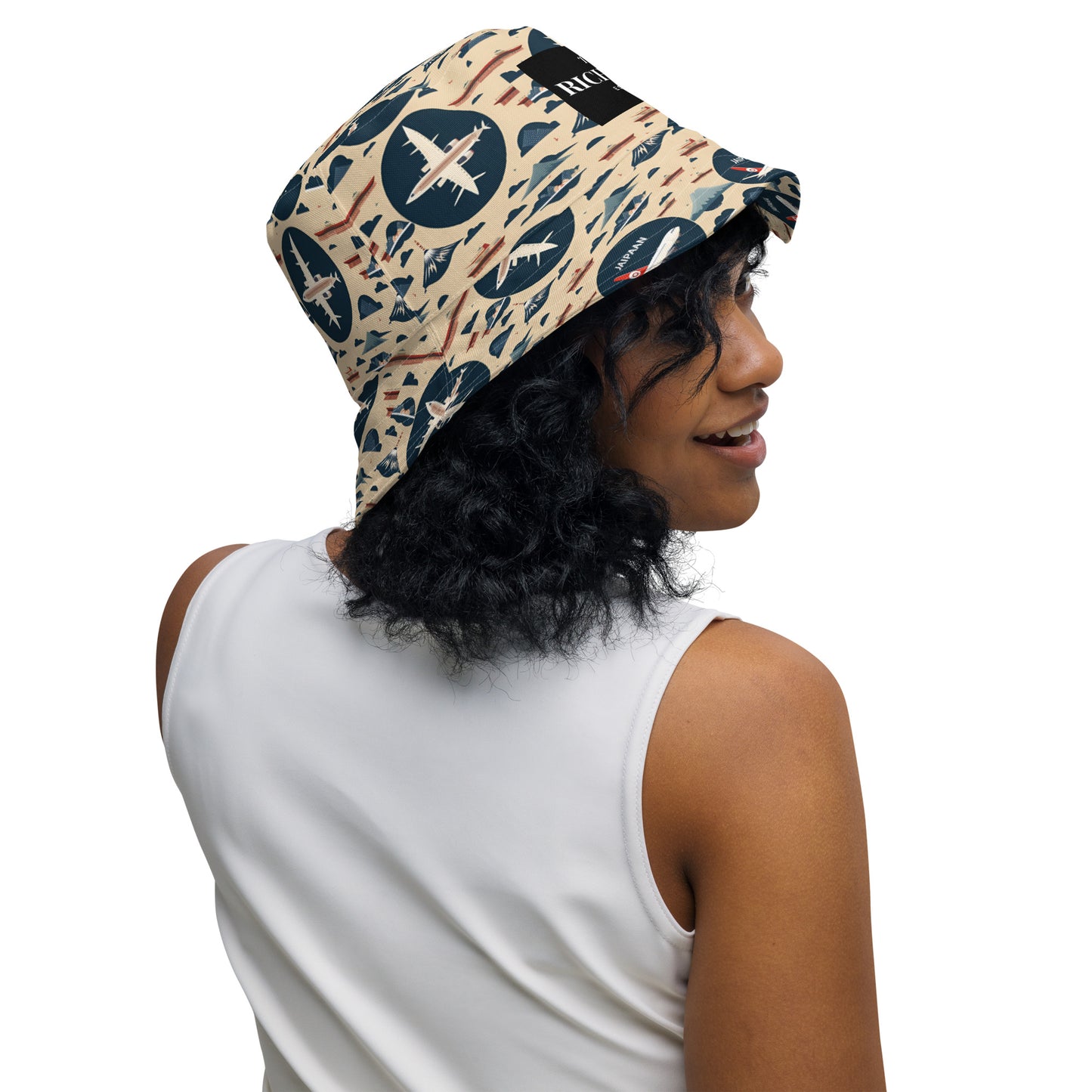 Reversible bucket hat