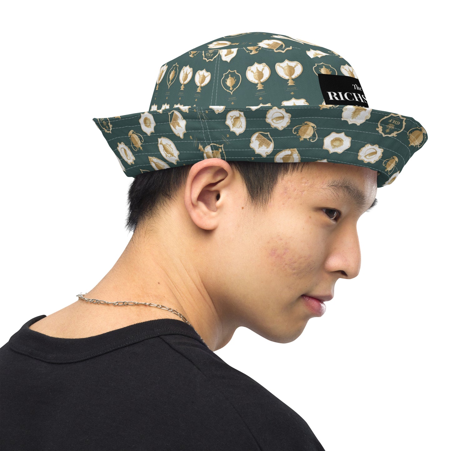 Reversible bucket hat